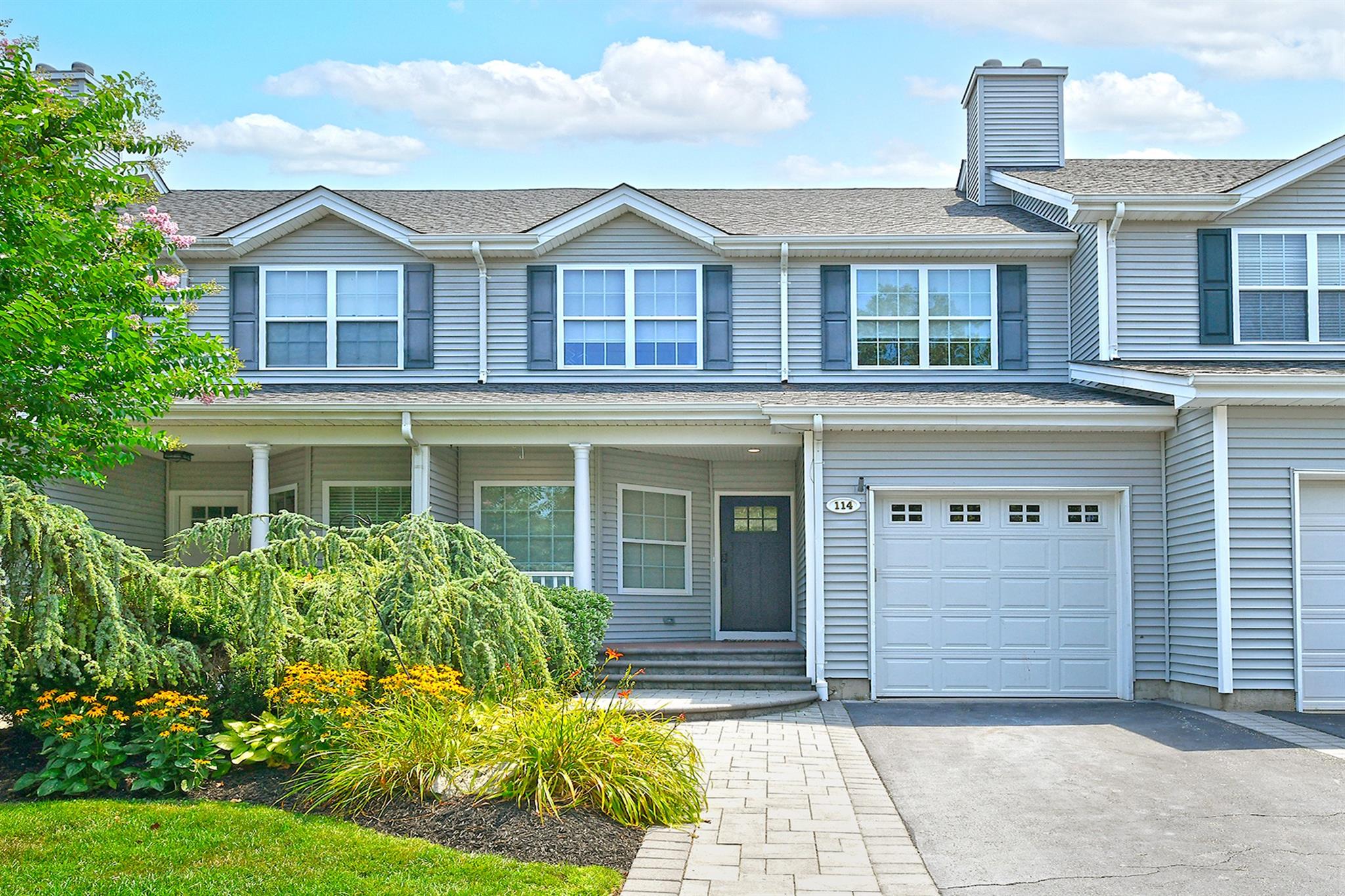 #1 photo, 114 Rivendell Court, サフォーク郡 Melville , NY 11747