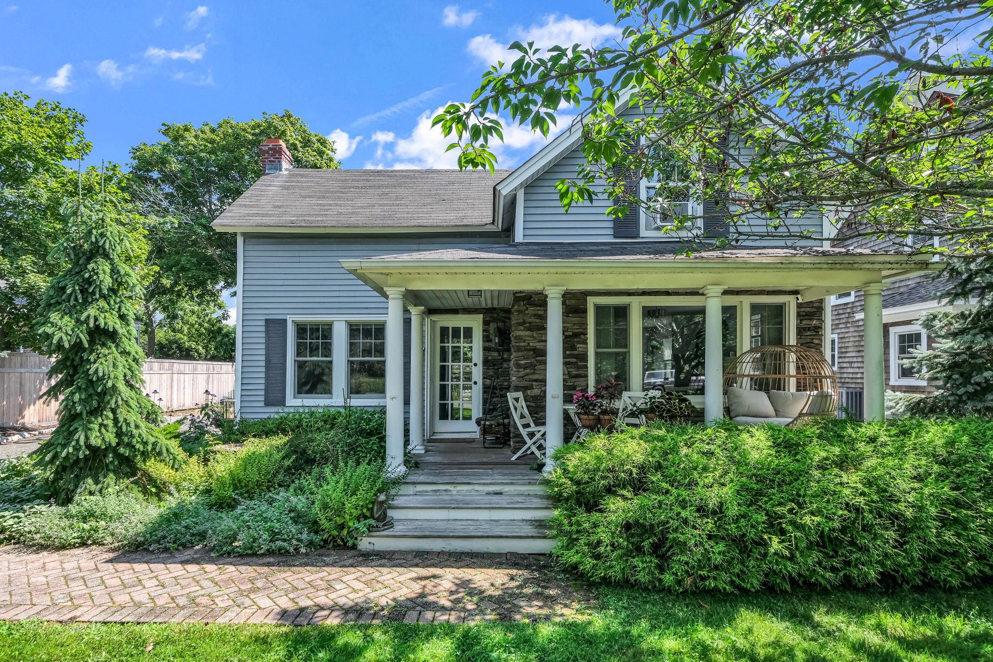 #1 photo, 7 Atlantic Avenue, East Moriches , NY 11940