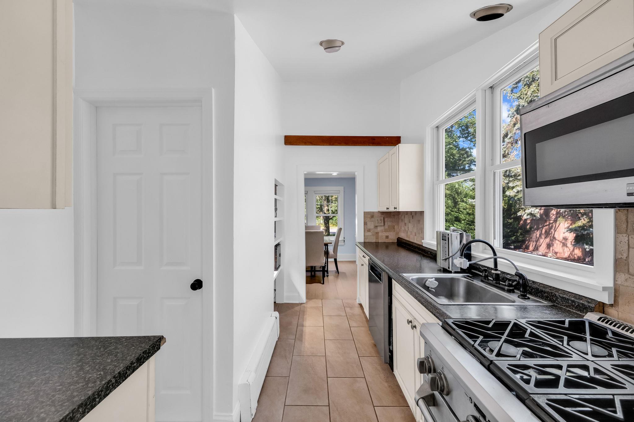 #9 photo, 7 Atlantic Avenue, サフォーク郡 East Moriches , NY 11940