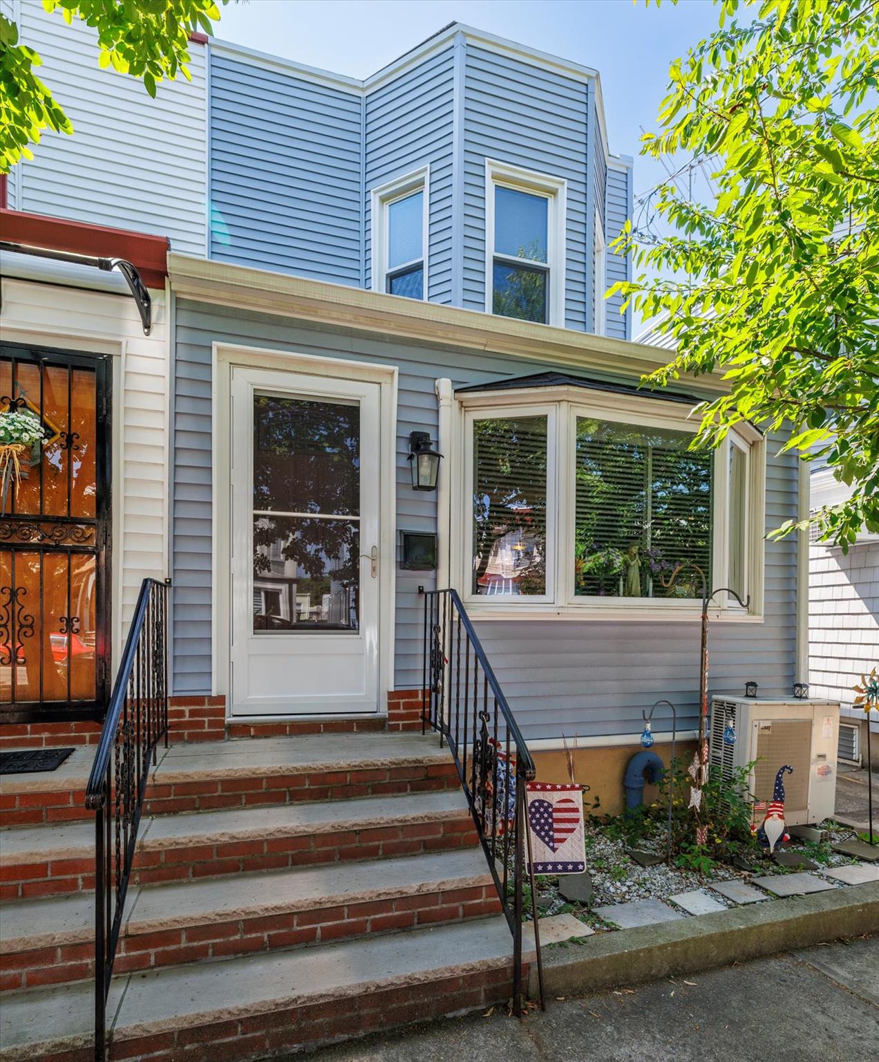 #1 photo, 62-42 60th Drive, 皇后区 麦斯佩斯 Maspeth , NY 11378