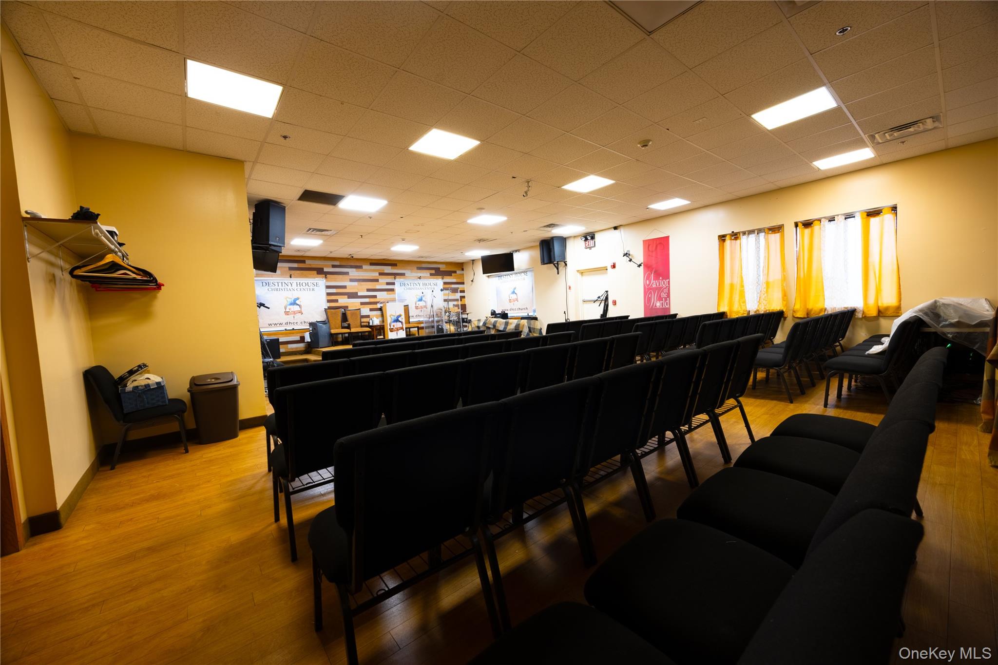 #12 photo, 70 N Main Street, ナッソー郡 Freeport , NY 11520