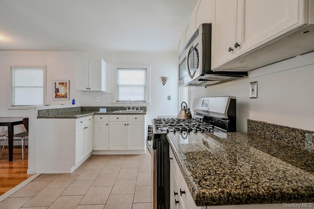 #12 photo, 1031 West Street, Riverhead , NY 11901