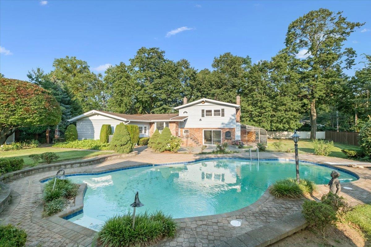 #1 photo, 246 Fort Hill Road, Scarsdale , NY 10583