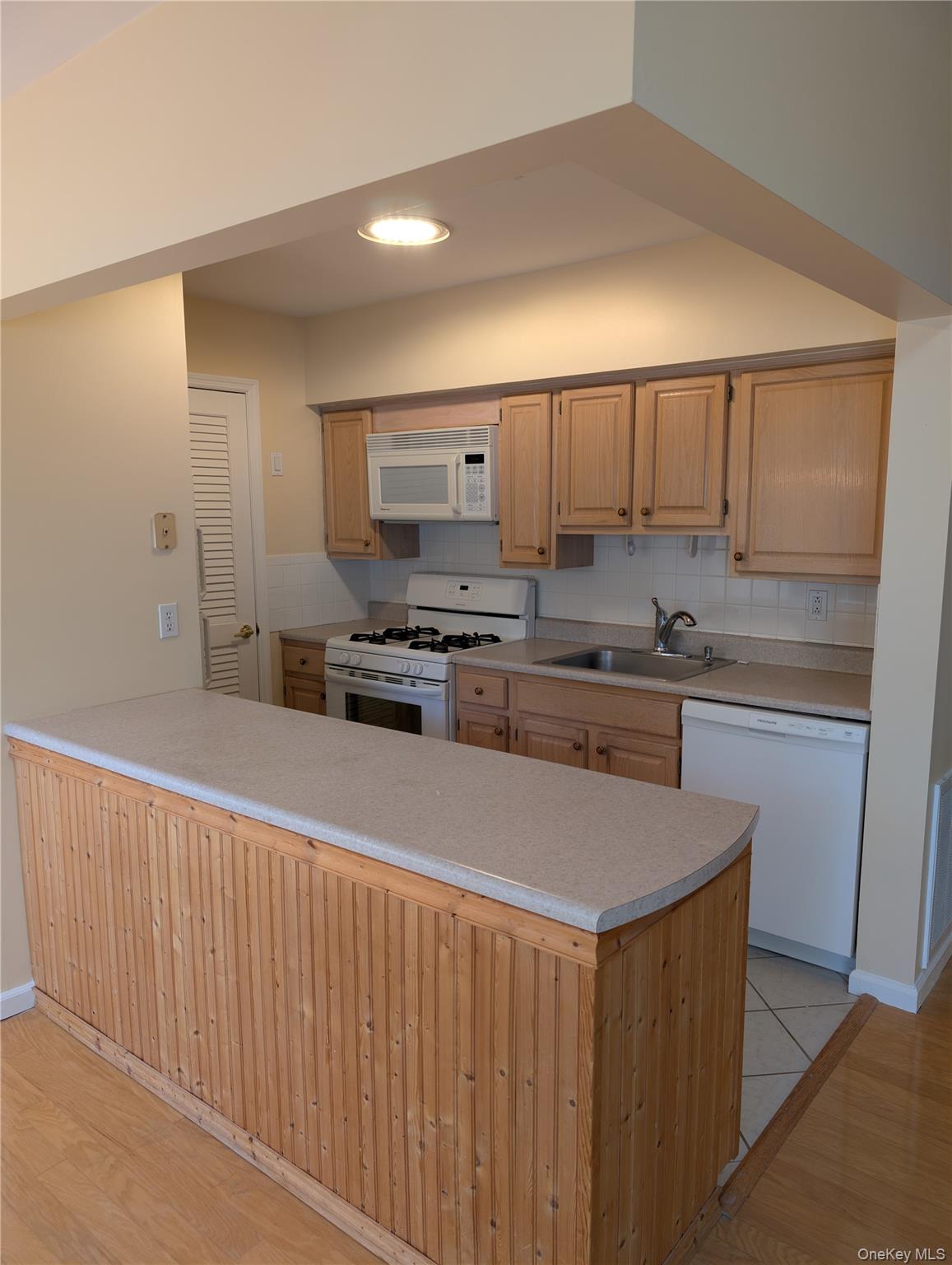 #14 photo, 1024 Washington Green, New Windsor , NY 12553