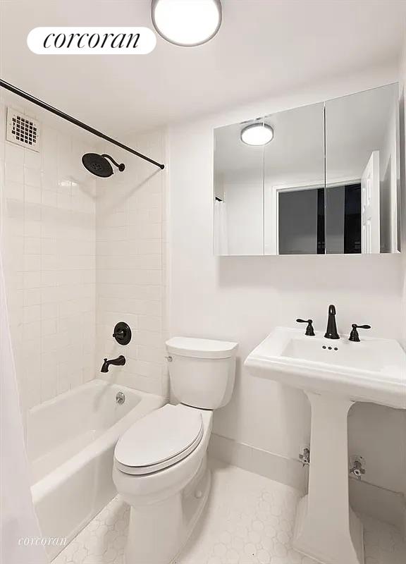 #6 photo, New York City, マンハッタン Upper West Side , NY 10024