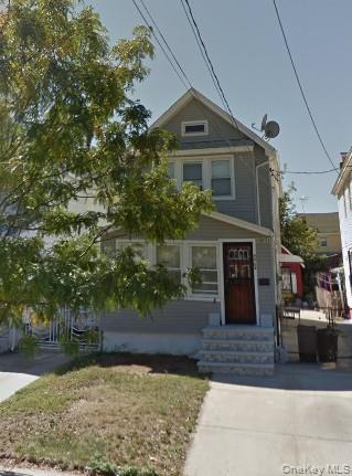 #1 photo, 90-54 209 Street, क्वीन्स गाँव Queens Village , NY 11428