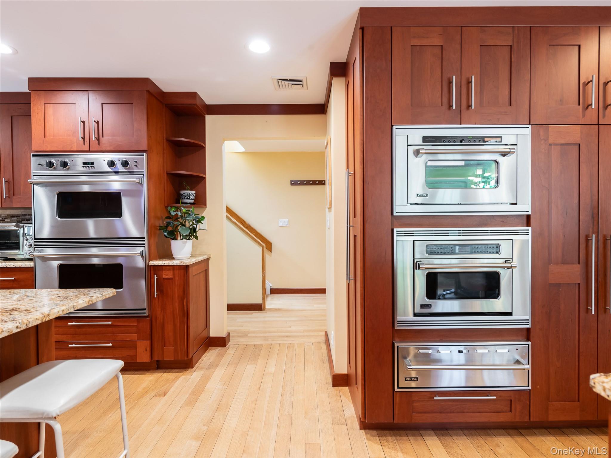 #11 photo, 43 Oxford Boulevard, ナッソー郡 Great Neck , NY 11023