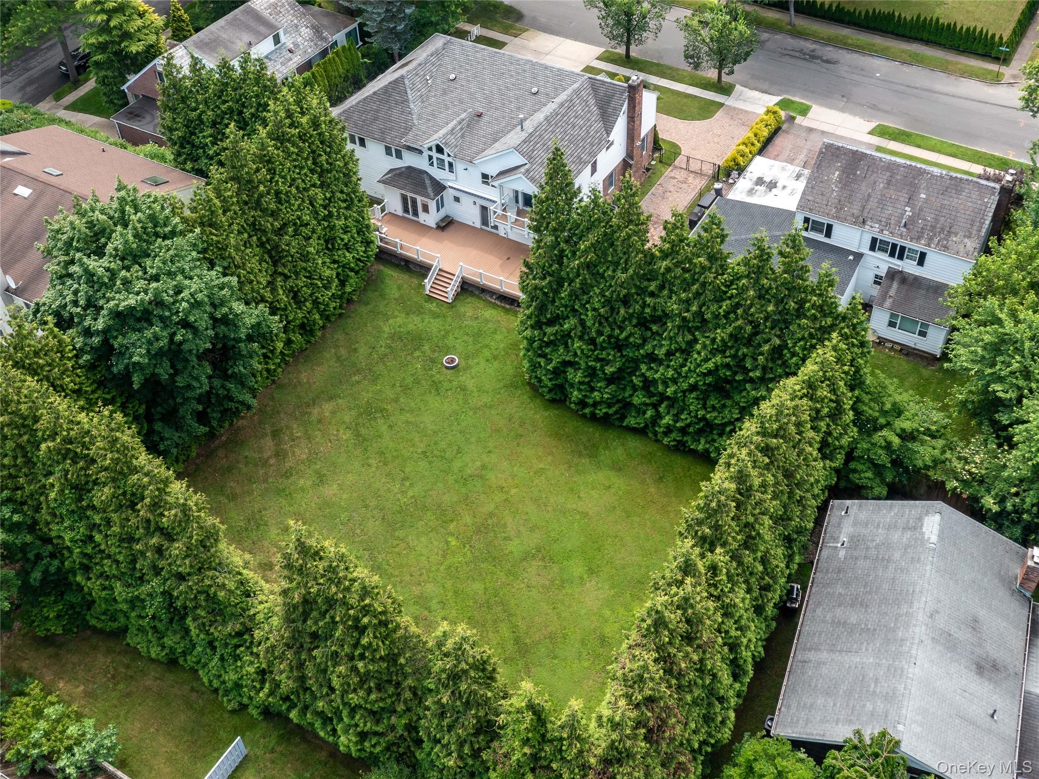 #2 photo, 43 Oxford Boulevard, ナッソー郡 Great Neck , NY 11023