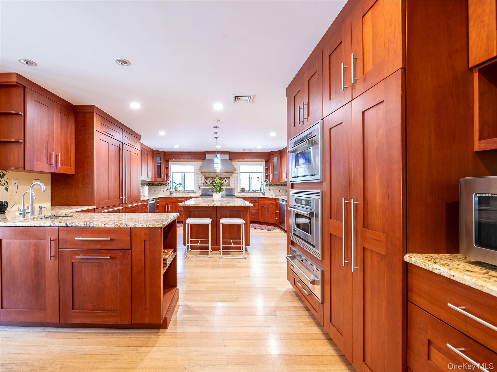 #9 photo, 43 Oxford Boulevard, ナッソー郡 Great Neck , NY 11023