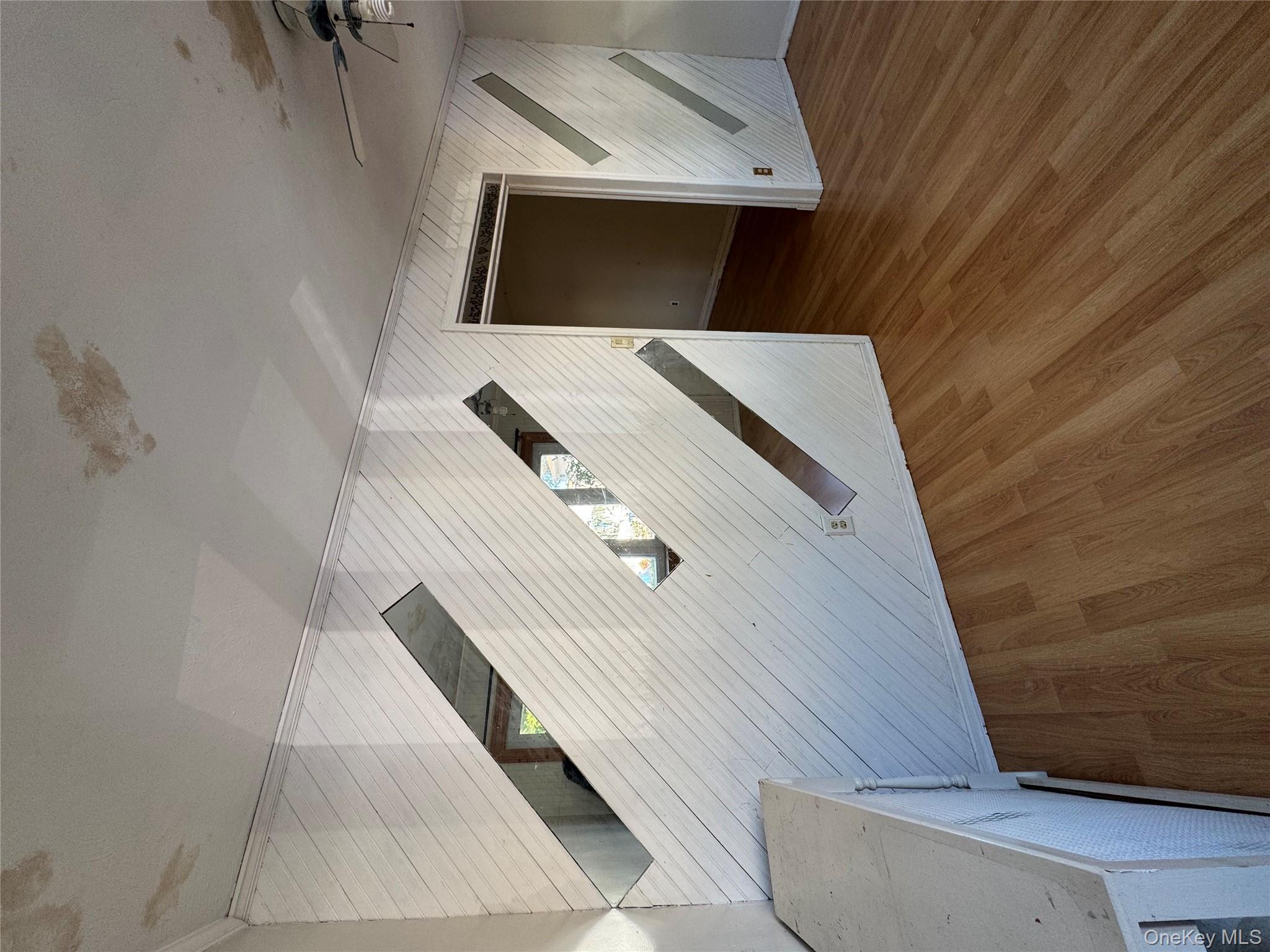 #11 photo, 19 Jacob Street, ナッソー郡 Elmont , NY 11003