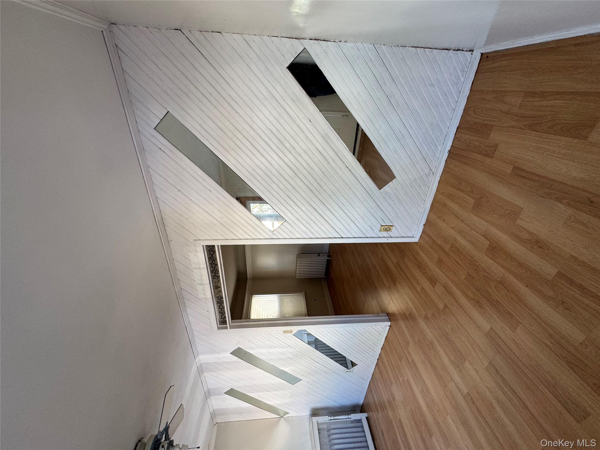 #12 photo, 19 Jacob Street, ナッソー郡 Elmont , NY 11003