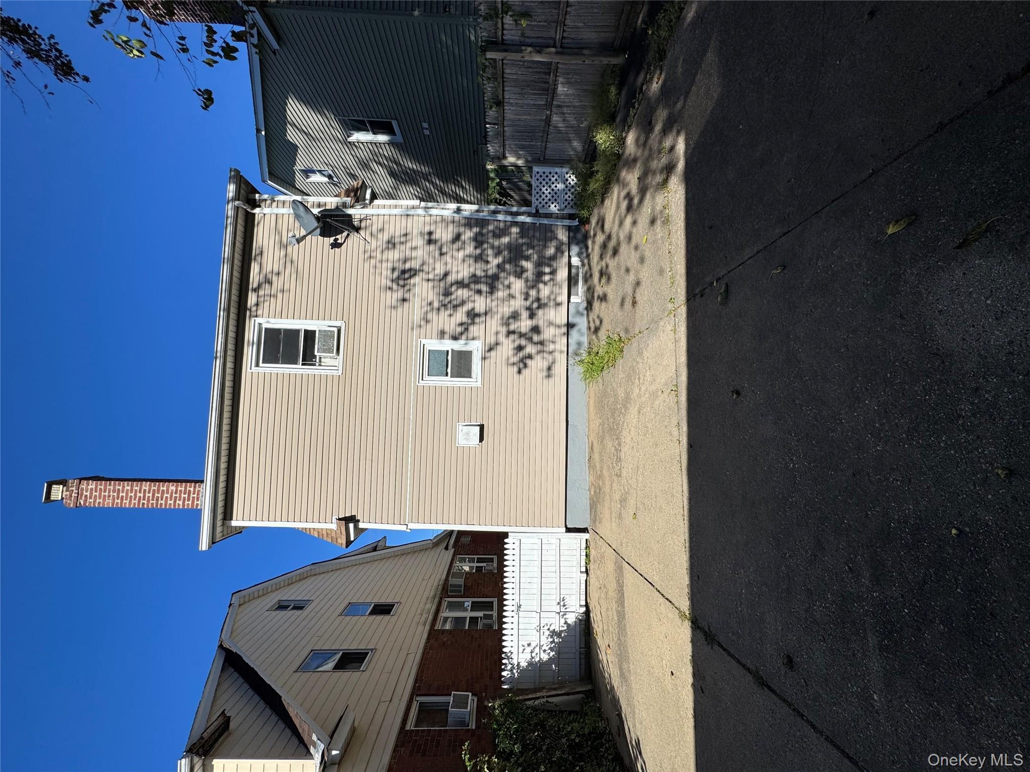 #7 photo, 19 Jacob Street, ナッソー郡 Elmont , NY 11003