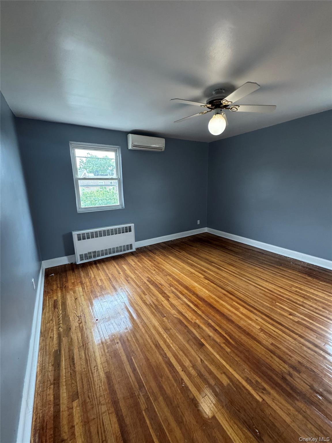 #5 photo, 153-32 77 Avenue, Kew Garden Hills , NY 11367