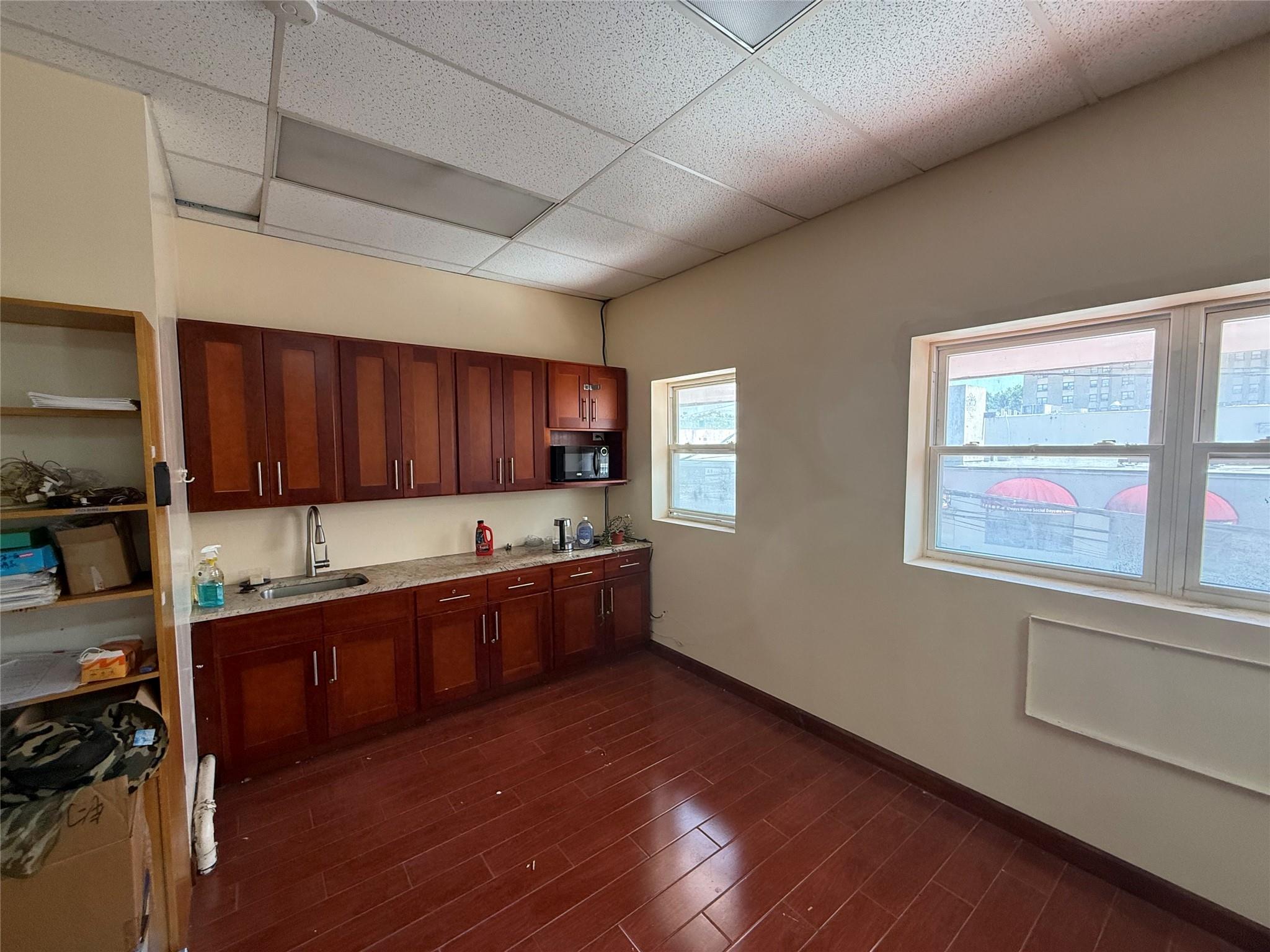 #2 photo, 3346 Farrington Street, クイーンズ区 Flushing , NY 11354