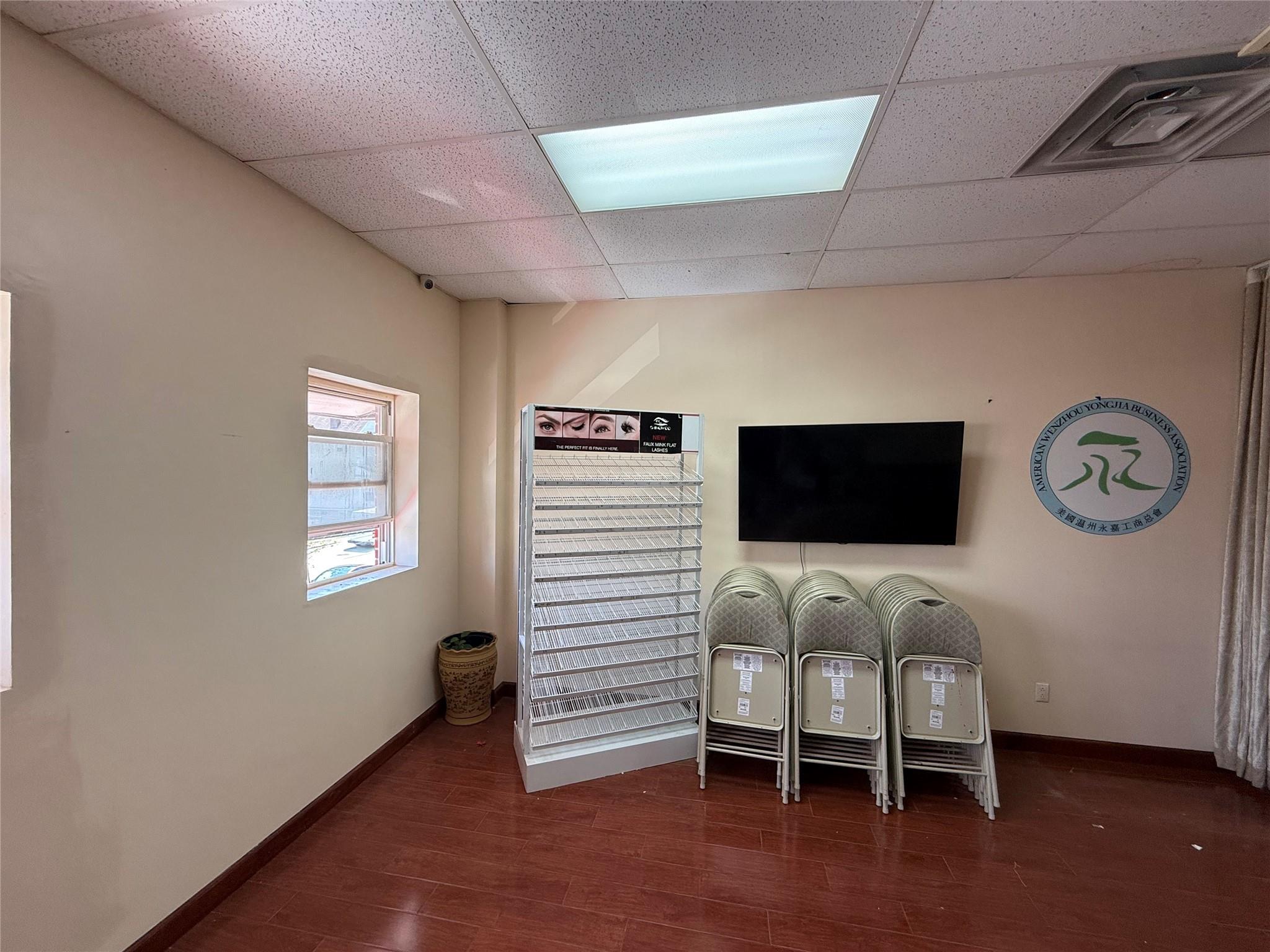 #3 photo, 3346 Farrington Street, クイーンズ区 Flushing , NY 11354