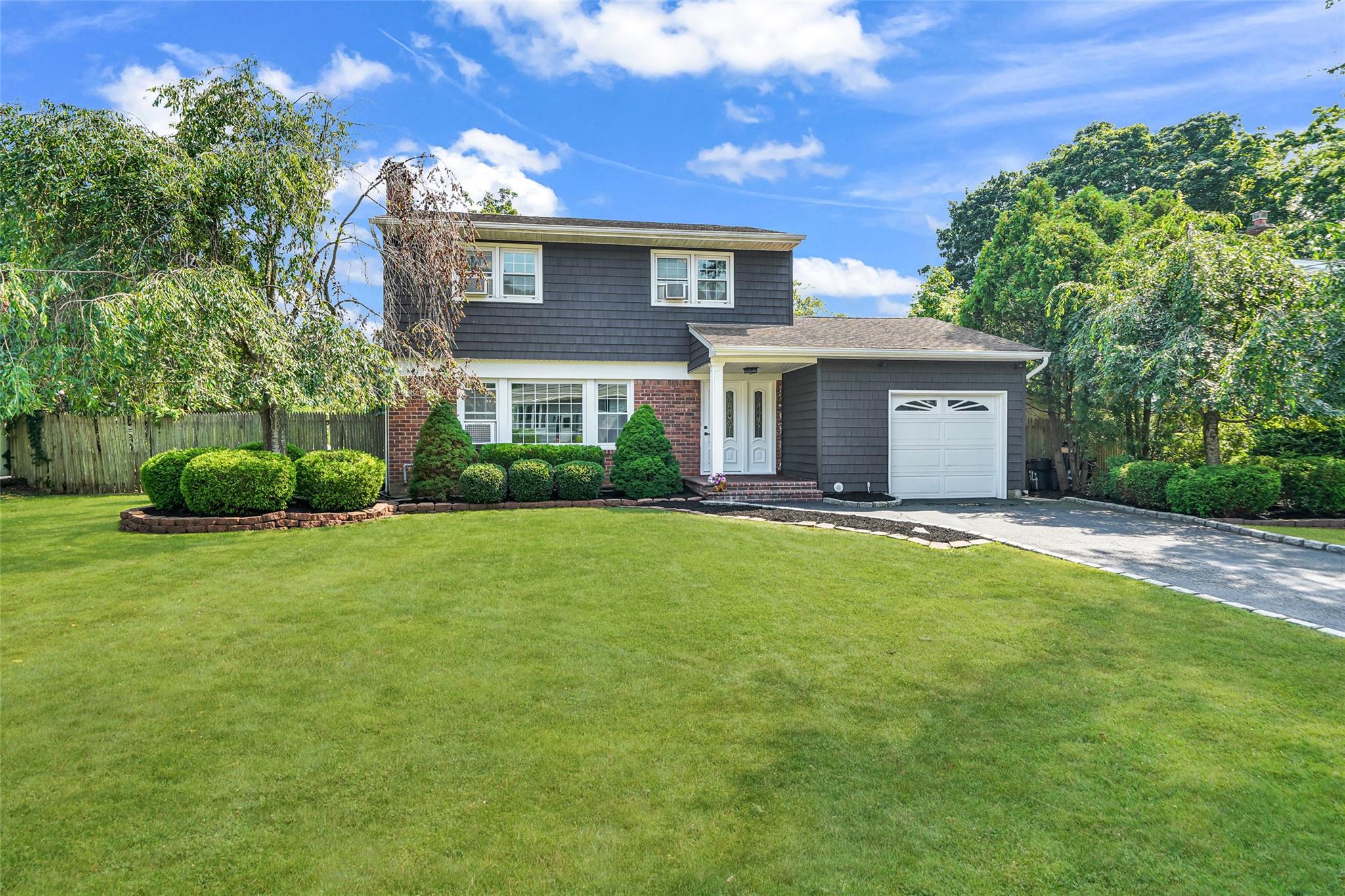 #1 photo, 64 Woodbury Road, 東長島 哈帕克 Hauppauge , NY 11788