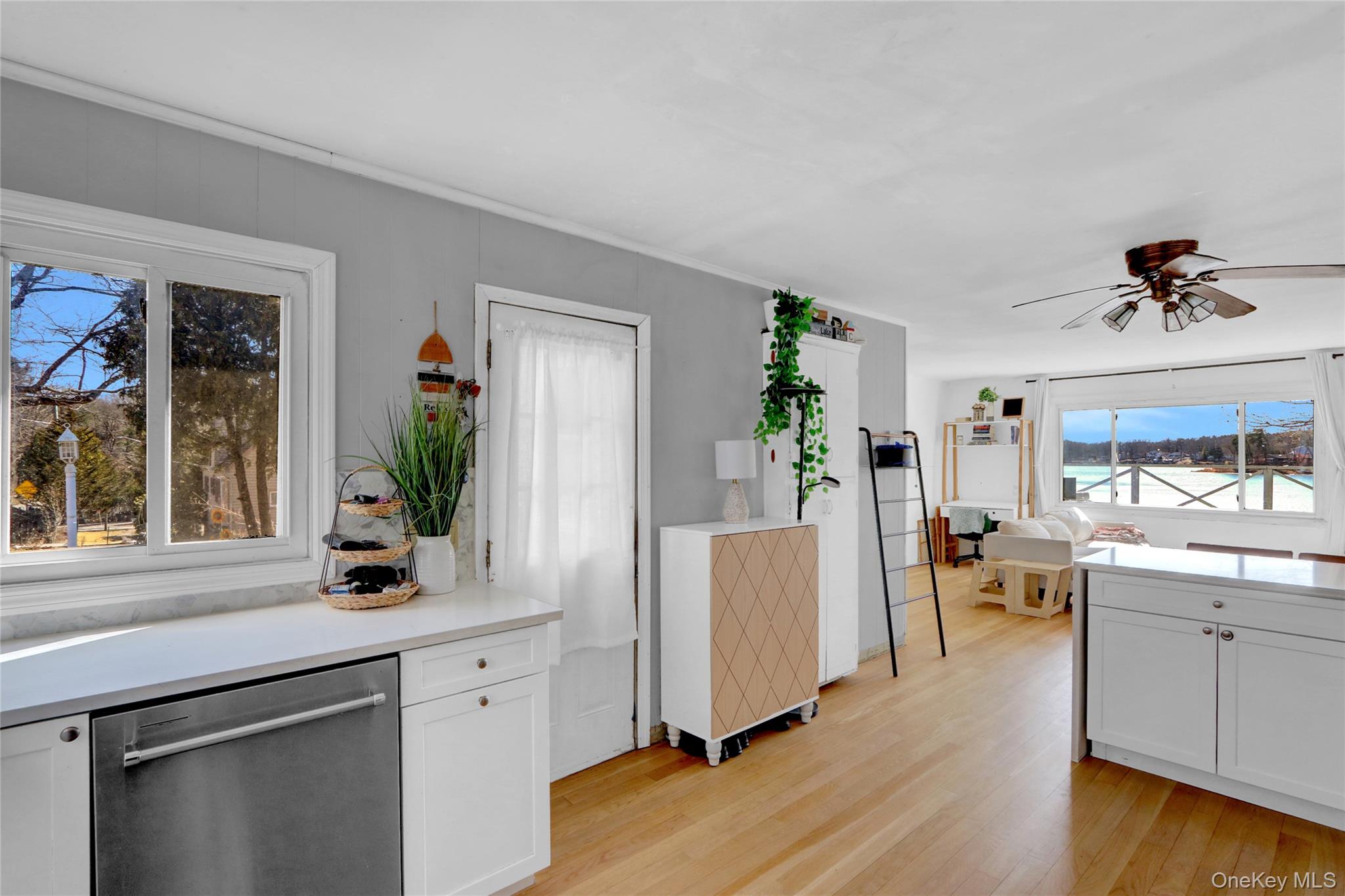 #5 photo, 243 Lakeside Trail, サフォーク郡 Ridge , NY 11961