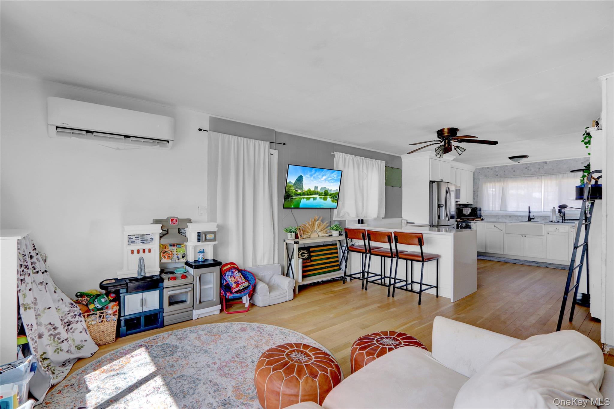 #6 photo, 243 Lakeside Trail, サフォーク郡 Ridge , NY 11961