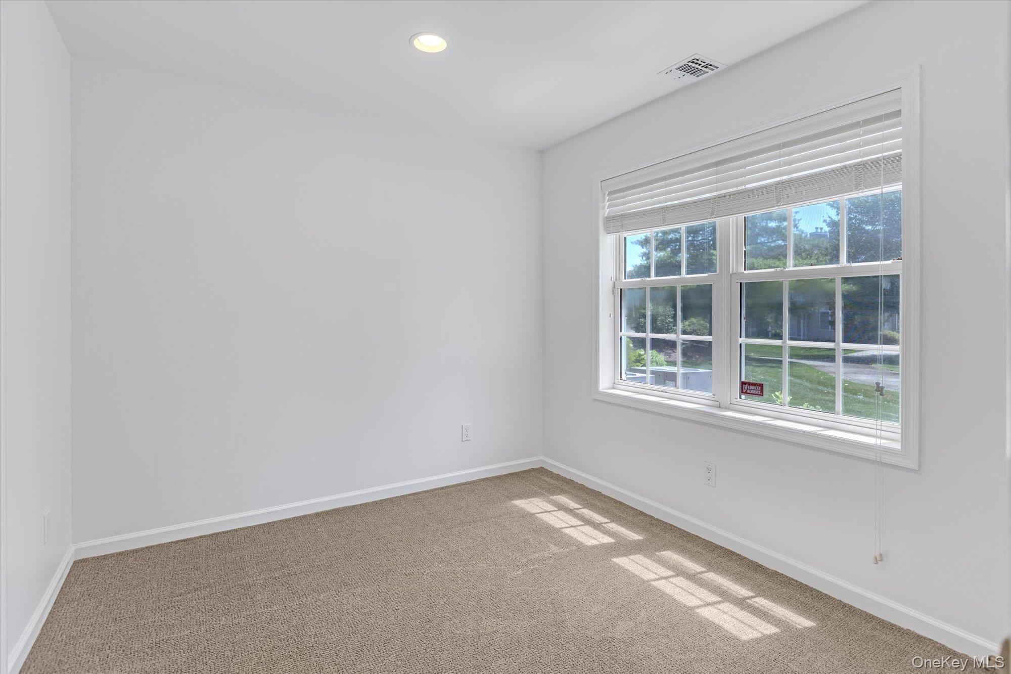 #11 photo, 911 Altessa Boulevard, Melville , NY 11747