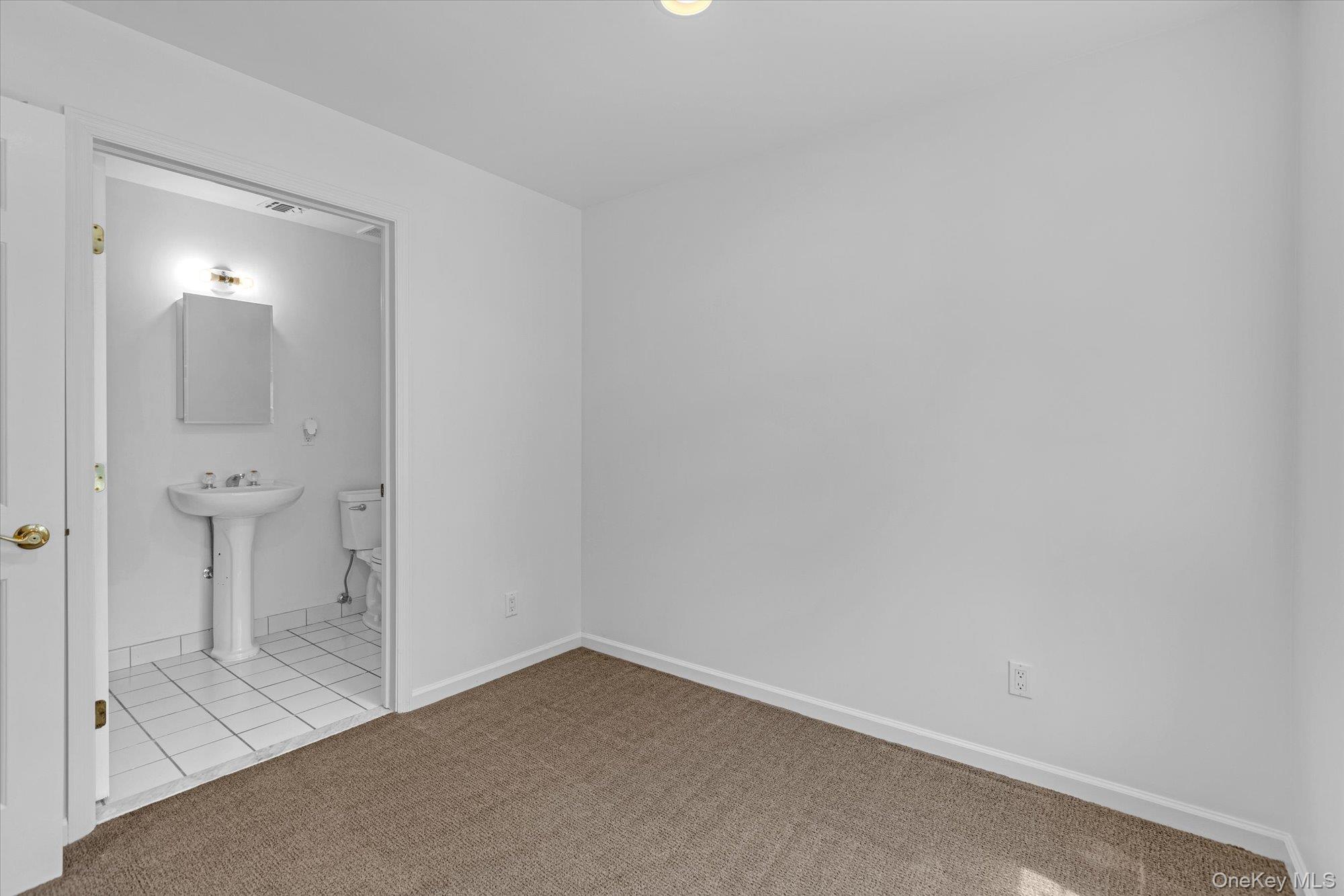 #12 photo, 911 Altessa Boulevard, Melville , NY 11747