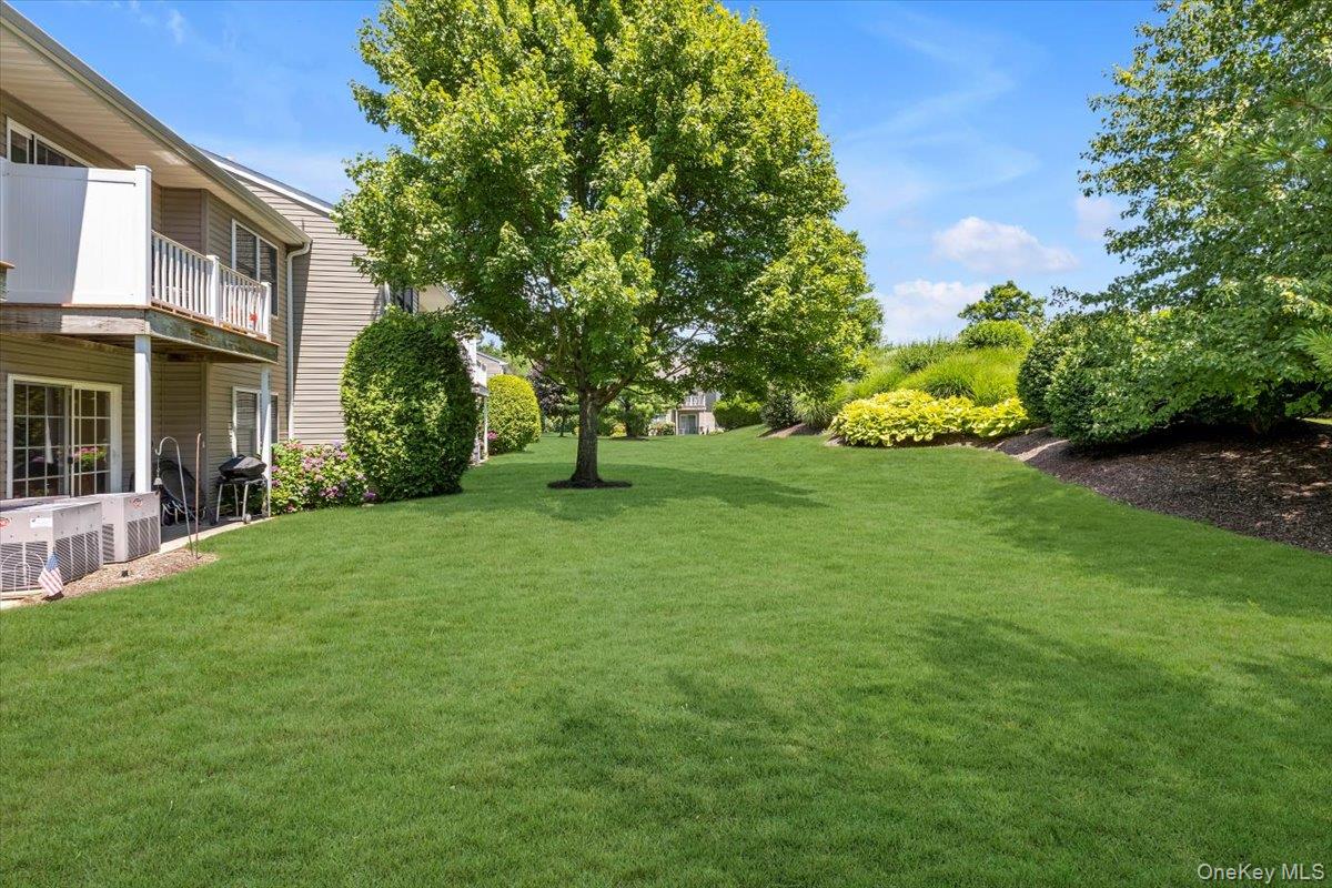 #15 photo, 911 Altessa Boulevard, Melville , NY 11747