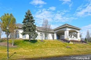 #19 photo, 911 Altessa Boulevard, Melville , NY 11747