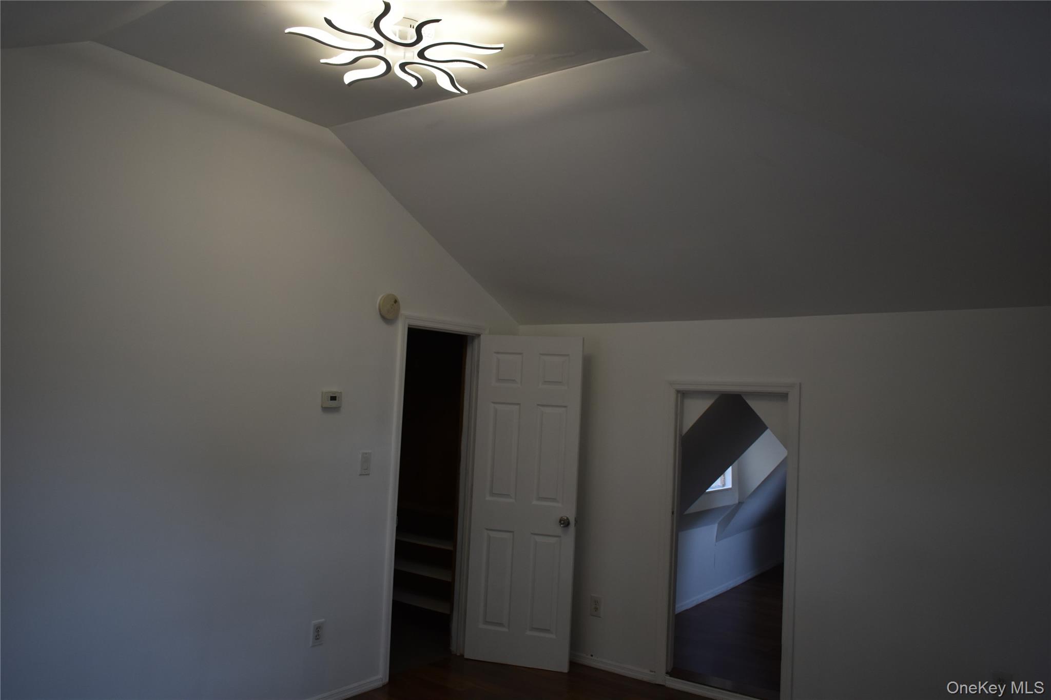 #19 photo, 54 Danes Street, サフォーク郡 Patchogue , NY 11772