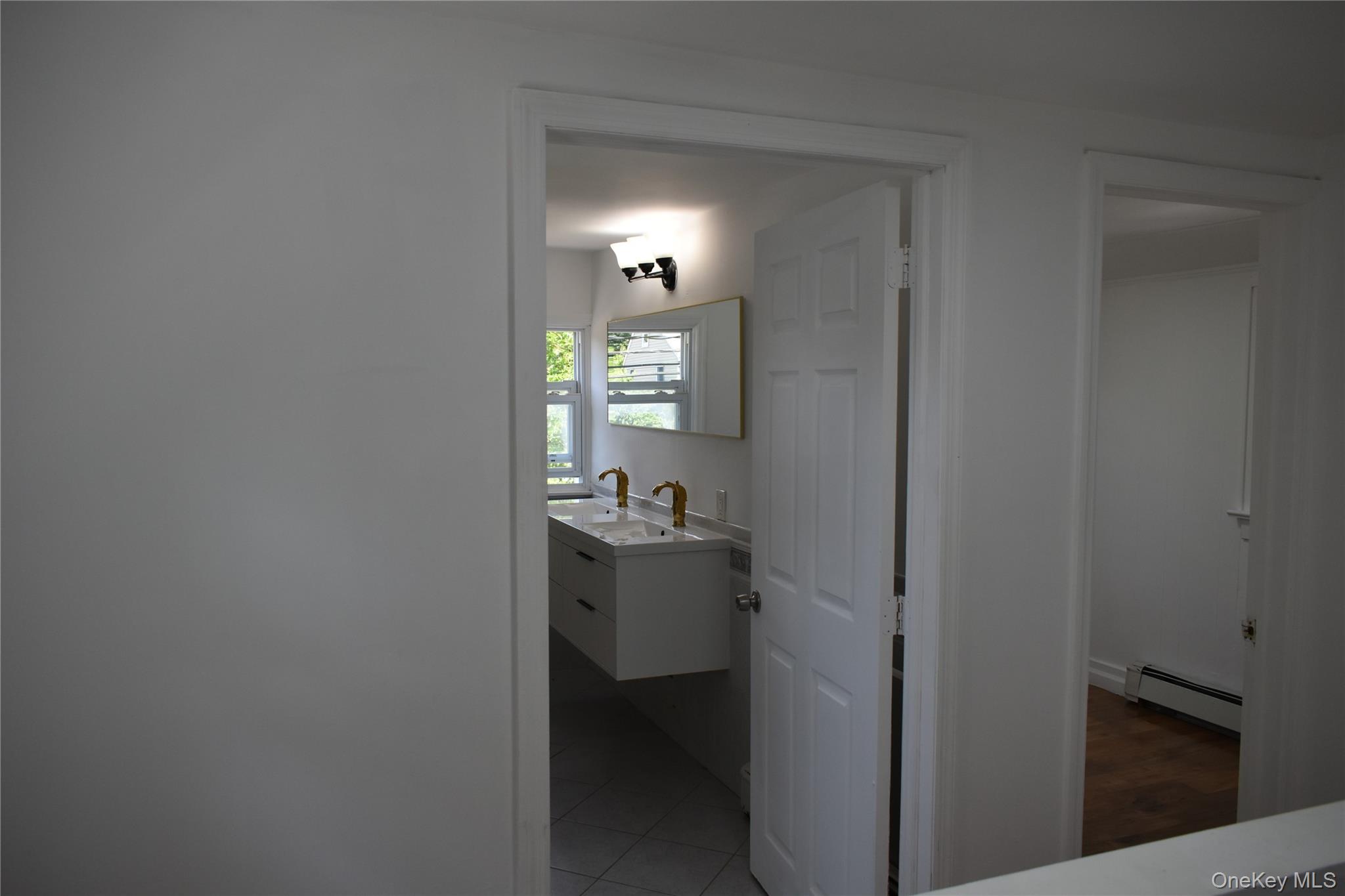 #20 photo, 54 Danes Street, サフォーク郡 Patchogue , NY 11772