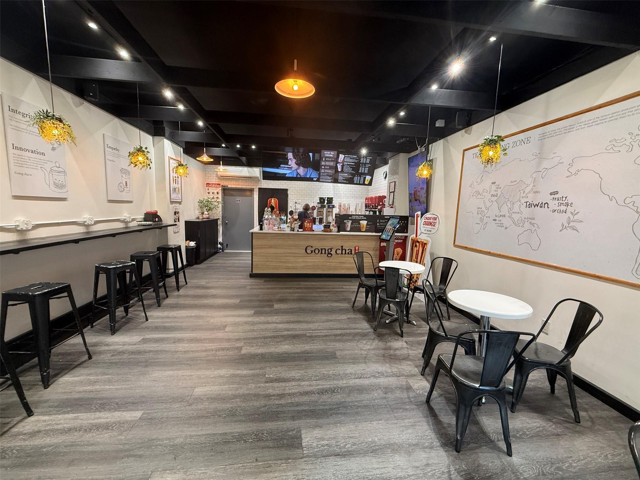 #2 photo, 196 2nd St, ナッソー郡 Mineola , NY 11501