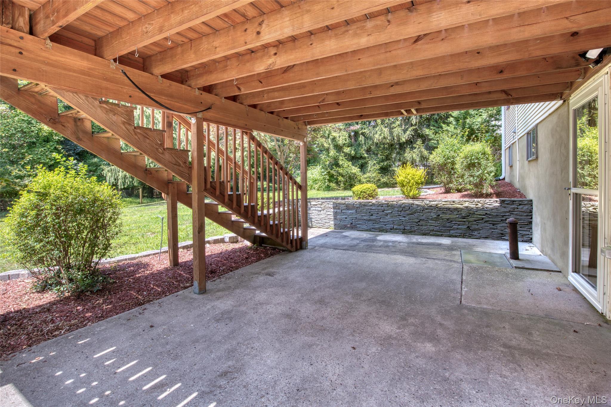 #14 photo, 685 Greenway W, サフォーク郡 Orient , NY 11957