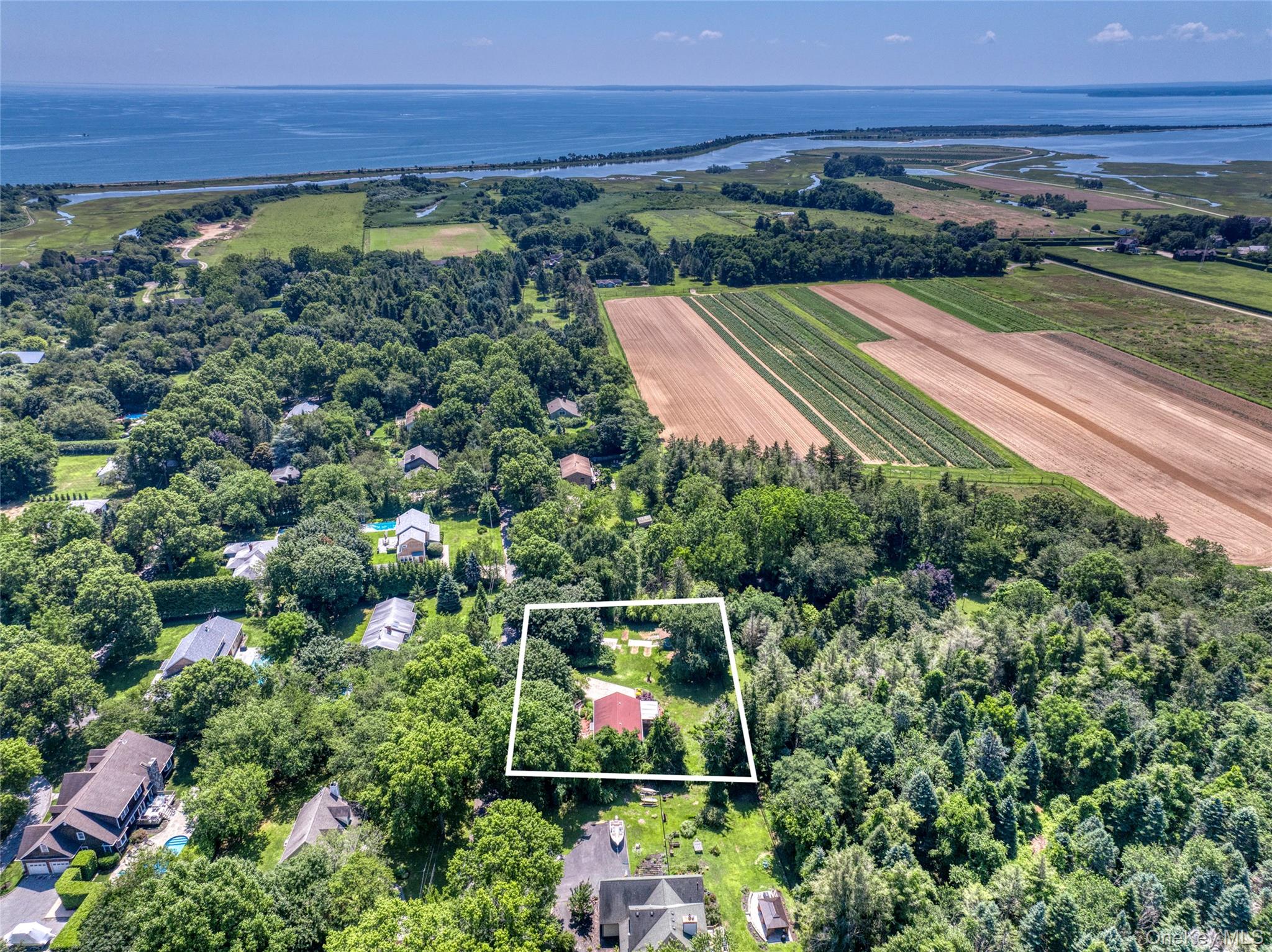 #18 photo, 685 Greenway W, サフォーク郡 Orient , NY 11957