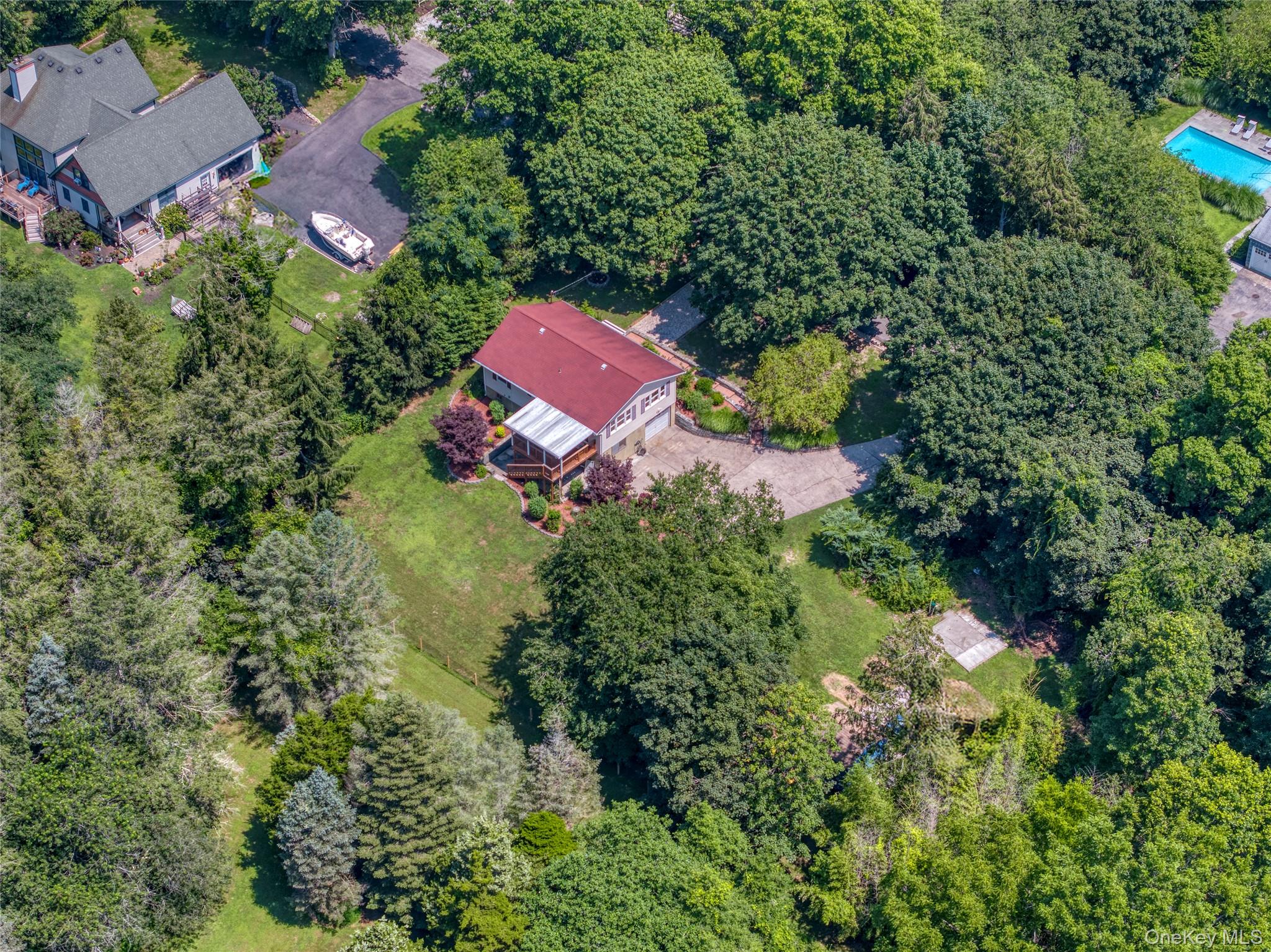 #2 photo, 685 Greenway W, サフォーク郡 Orient , NY 11957