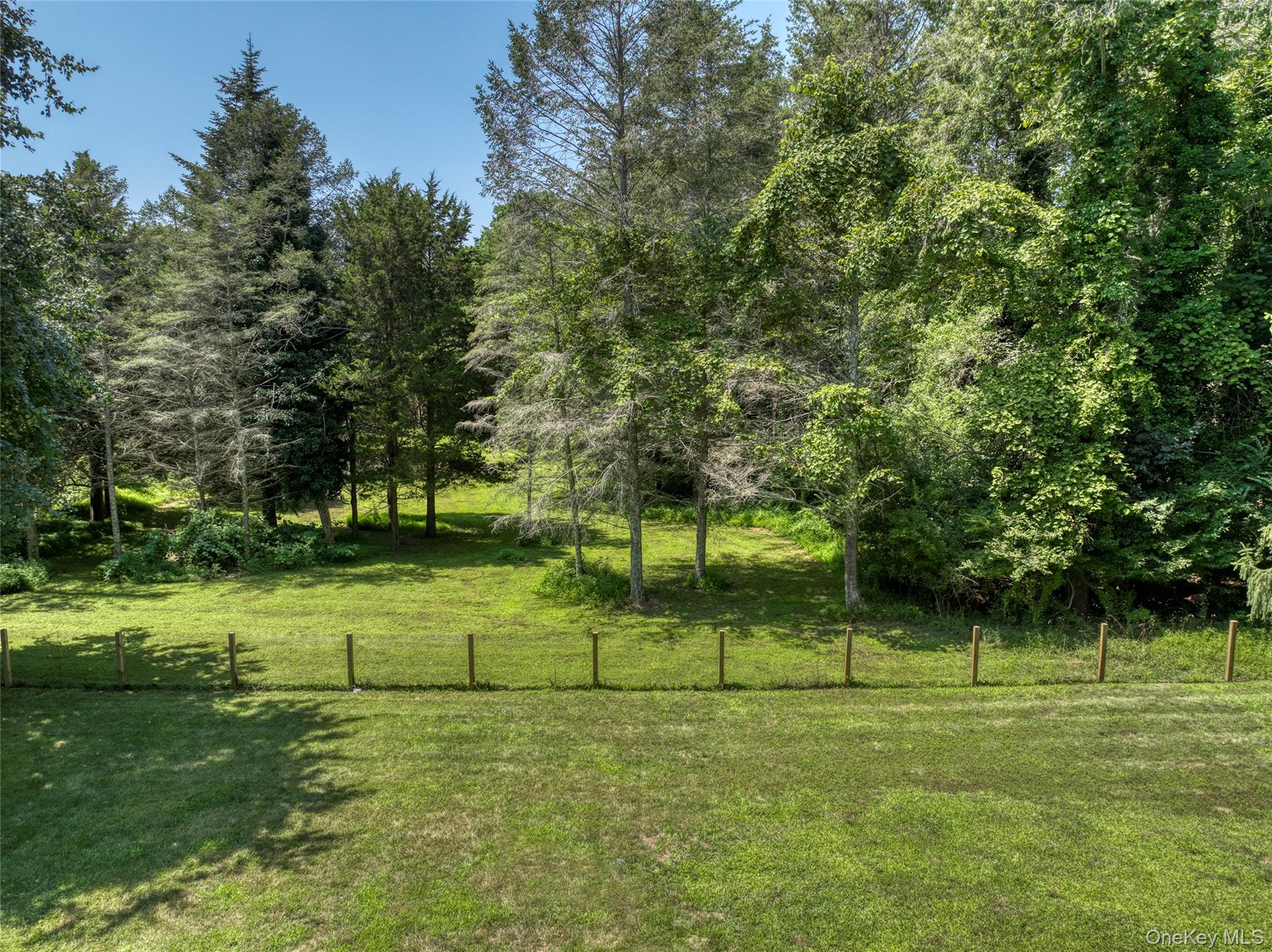 #20 photo, 685 Greenway W, サフォーク郡 Orient , NY 11957