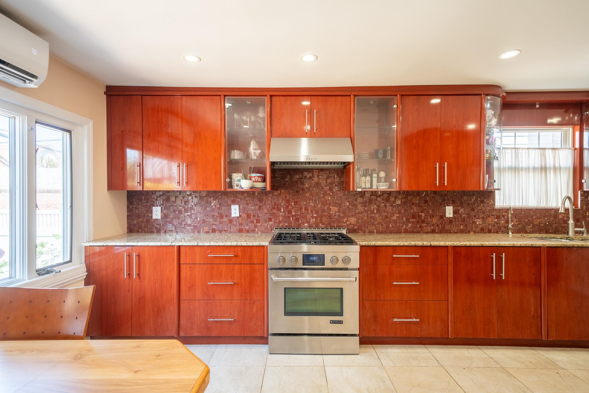 #16 photo, 75-22 186th Street, Fresh Meadows , NY 11366