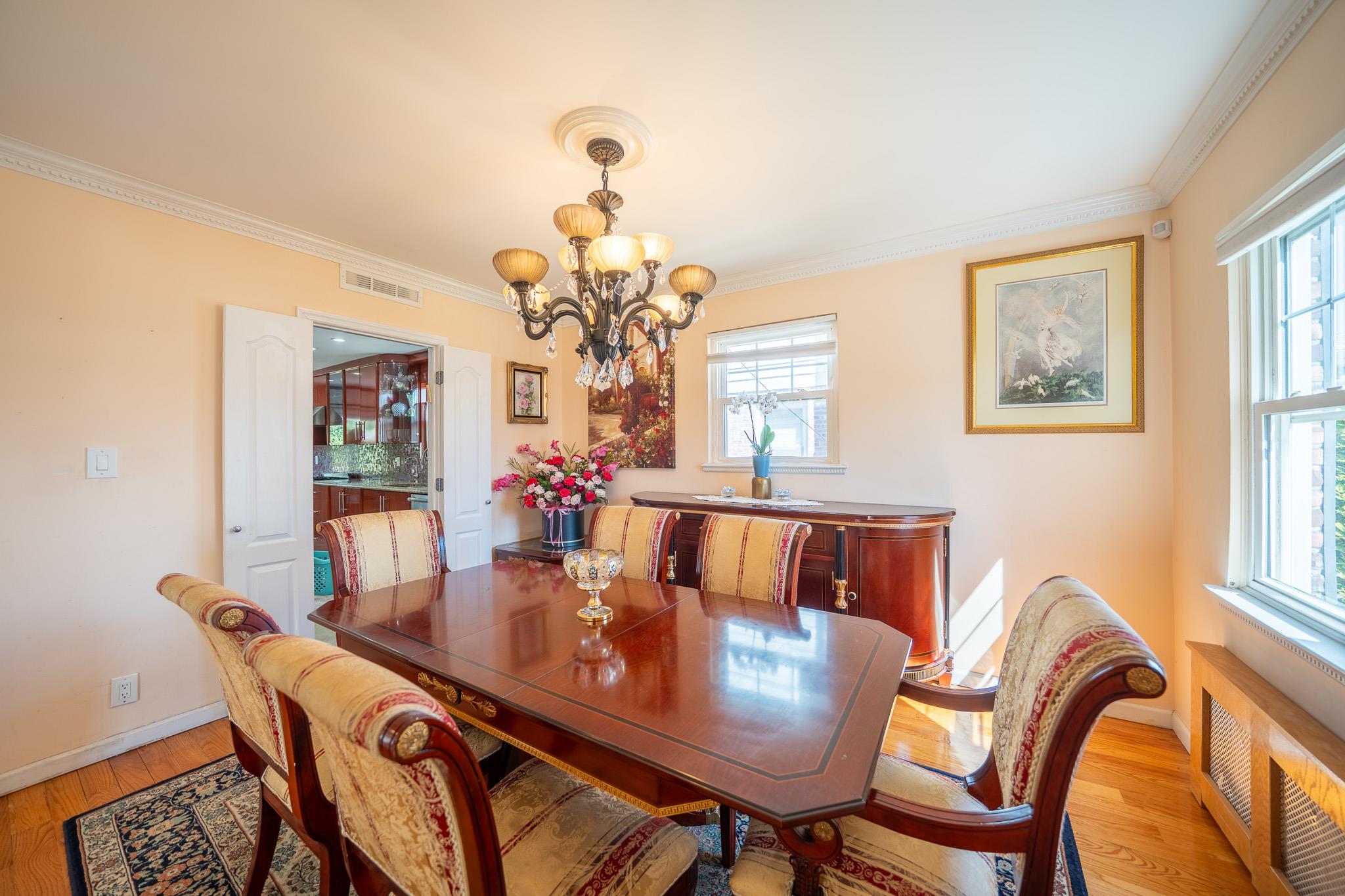 #5 photo, 75-22 186th Street, Fresh Meadows , NY 11366