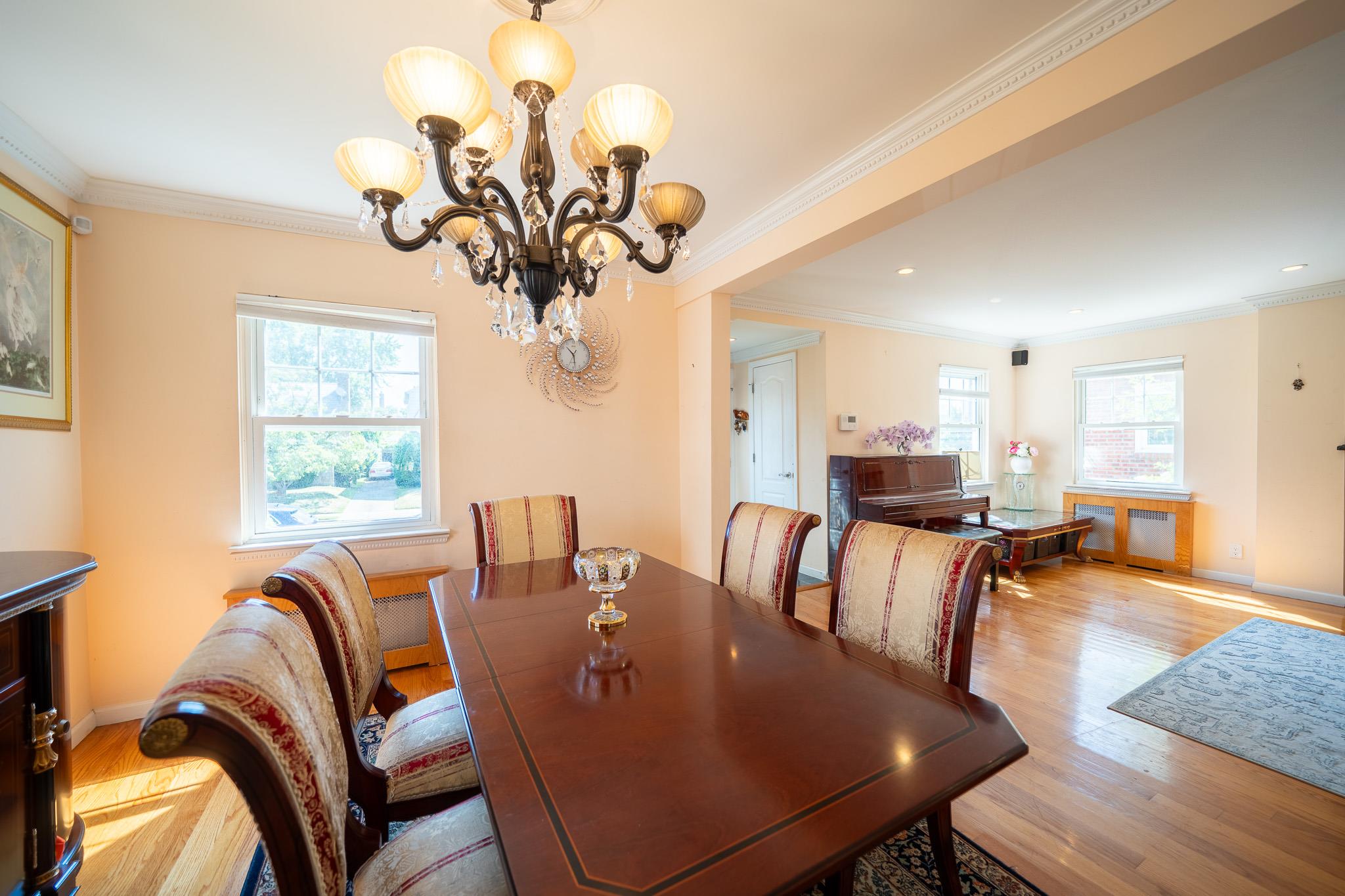 #7 photo, 75-22 186th Street, Fresh Meadows , NY 11366