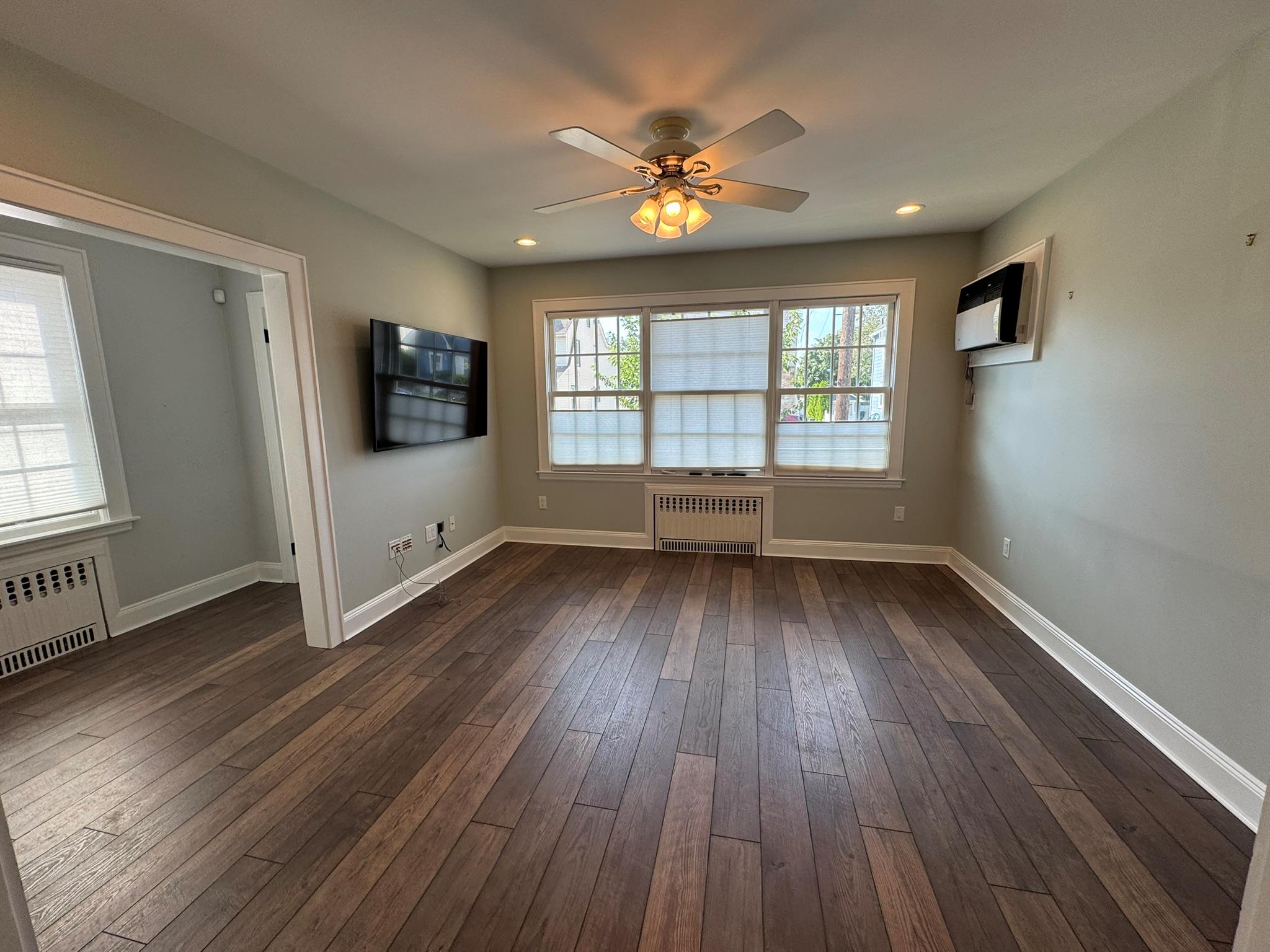 #1 photo, 85 Yale Street, ナッソー郡 Williston Park , NY 11596