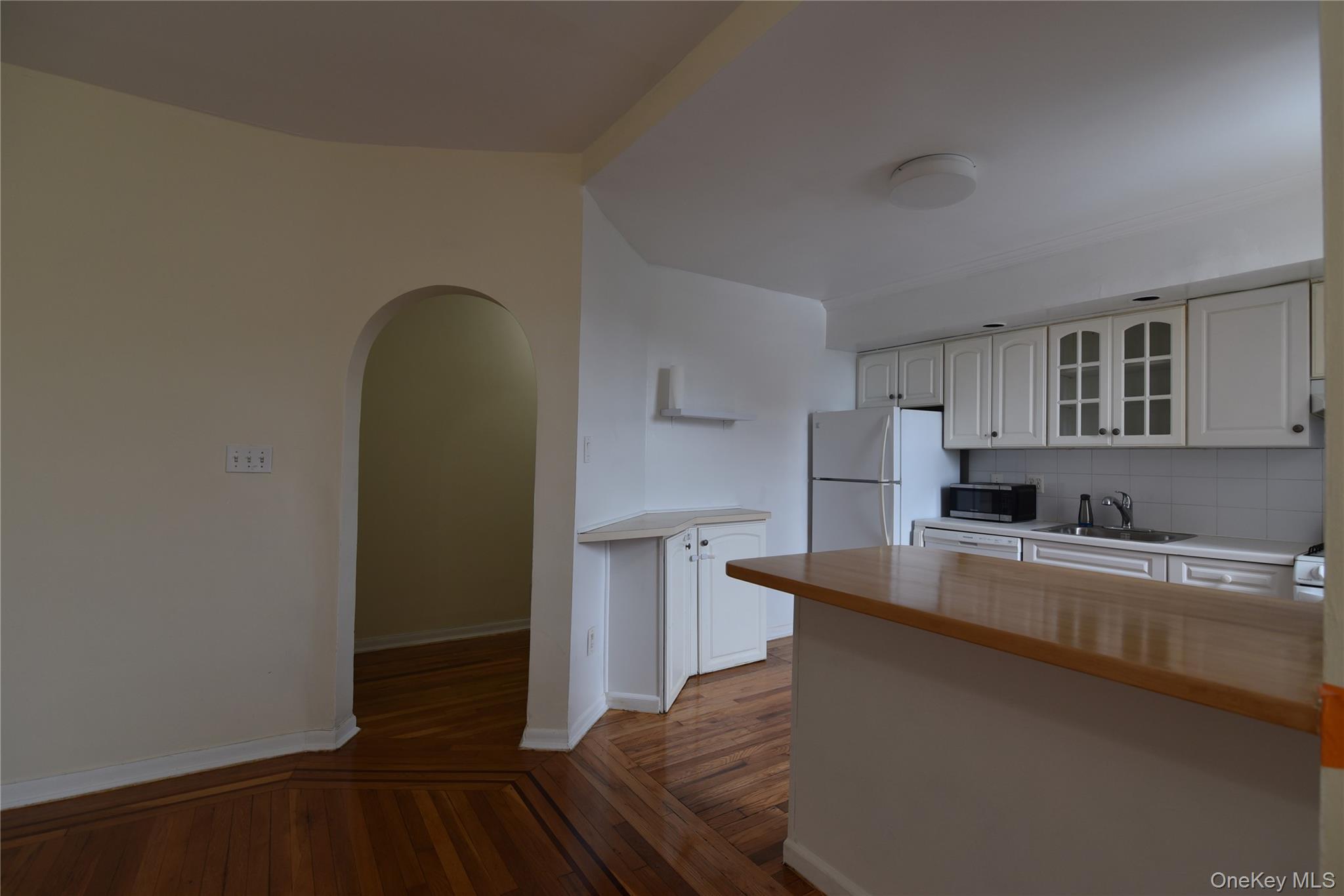 #12 photo, 83-52 Talbot Street, クイーンズ区 Kew Gardens , NY 11415