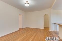 #5 photo, 83-52 Talbot Street, クイーンズ区 Kew Gardens , NY 11415