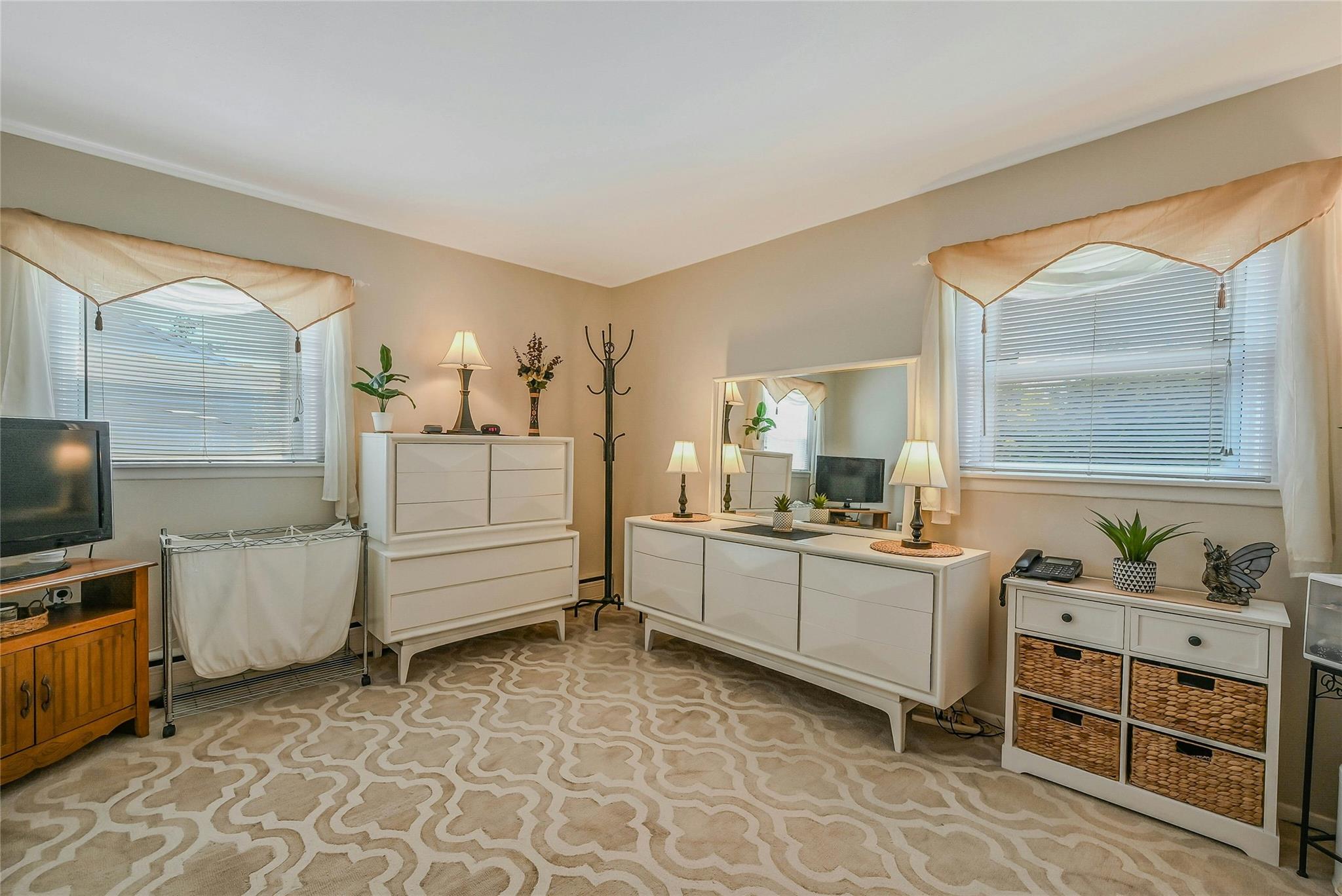 #15 photo, 532 Alwick Avenue, West Islip , NY 11795