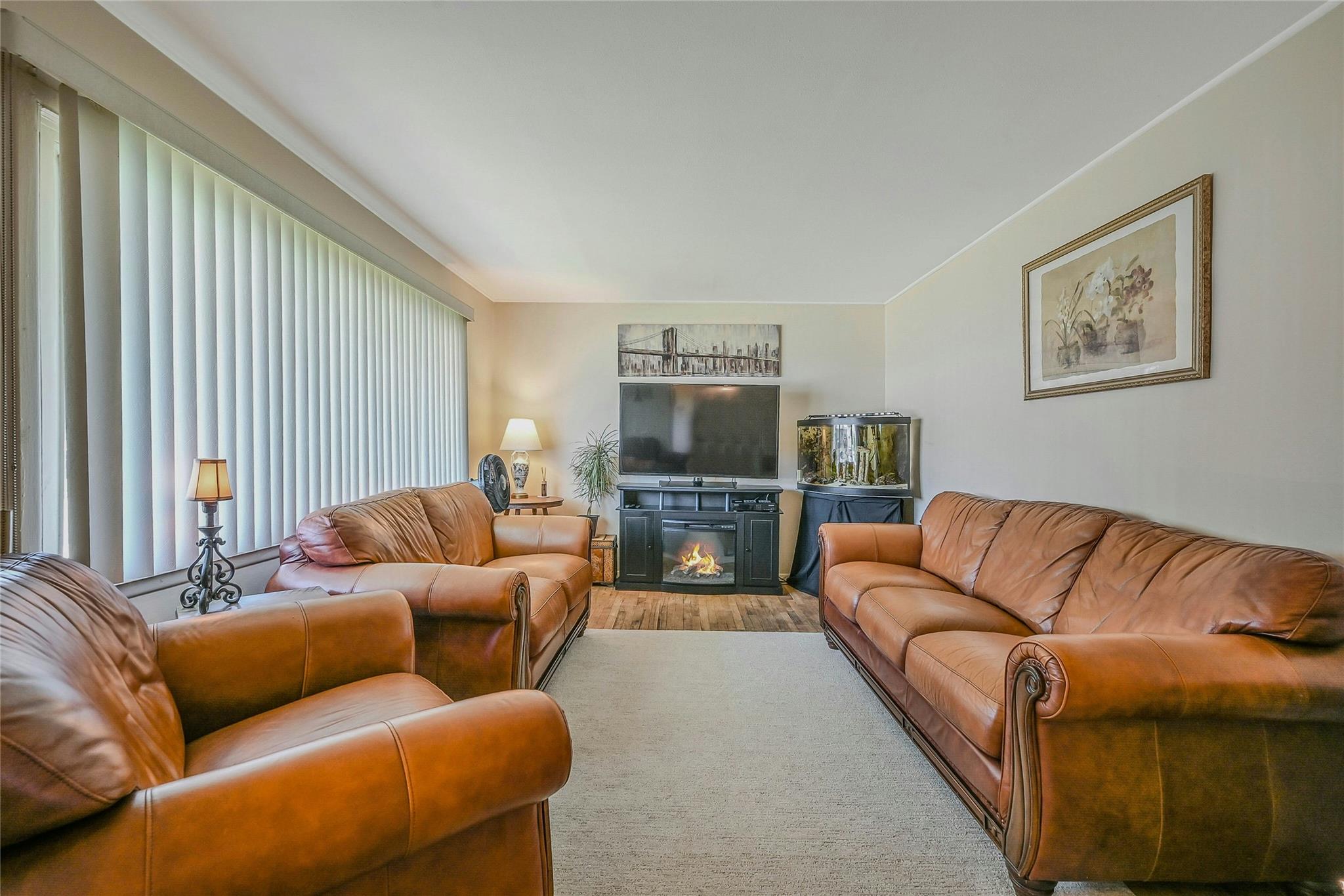 #3 photo, 532 Alwick Avenue, West Islip , NY 11795