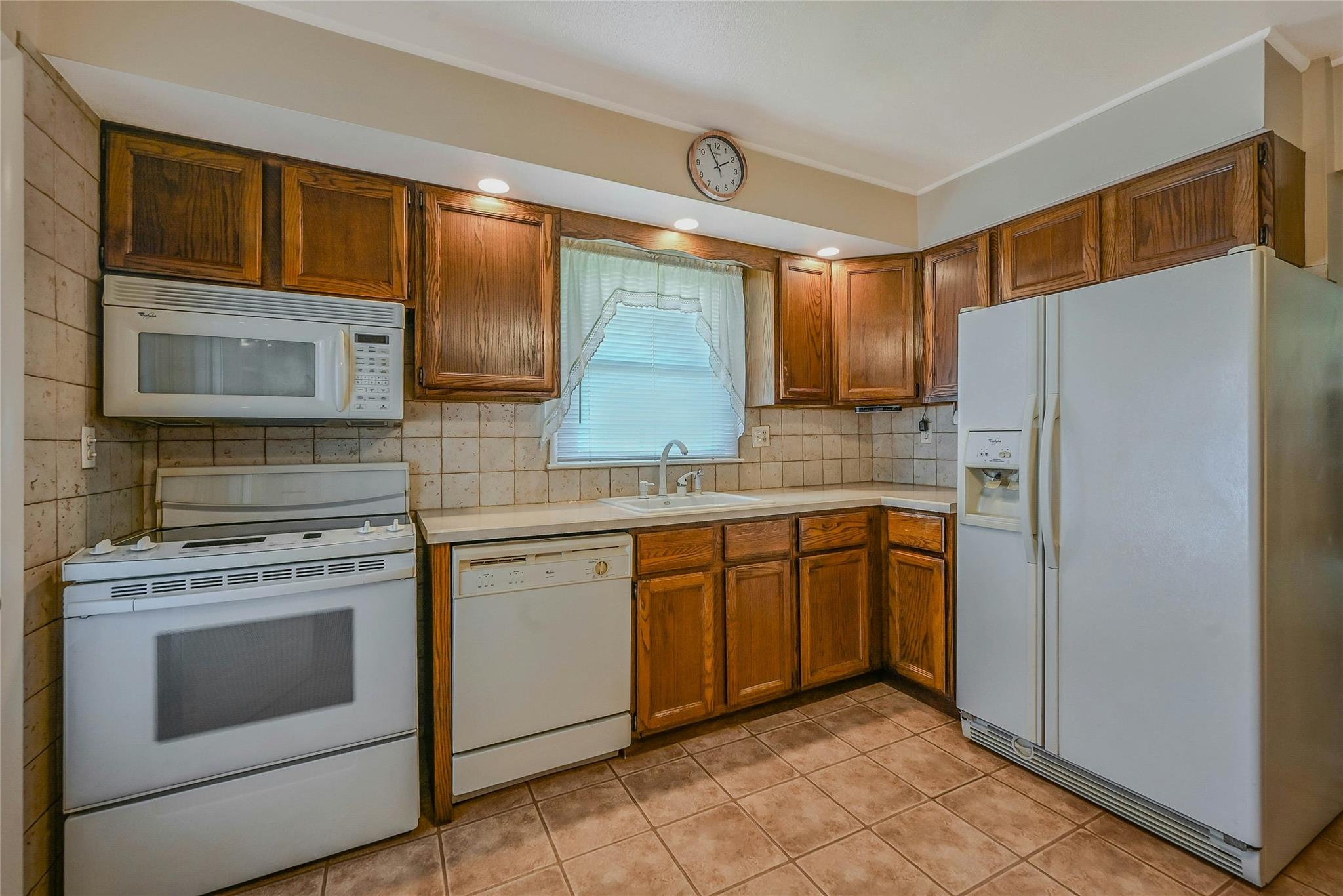 #9 photo, 532 Alwick Avenue, West Islip , NY 11795