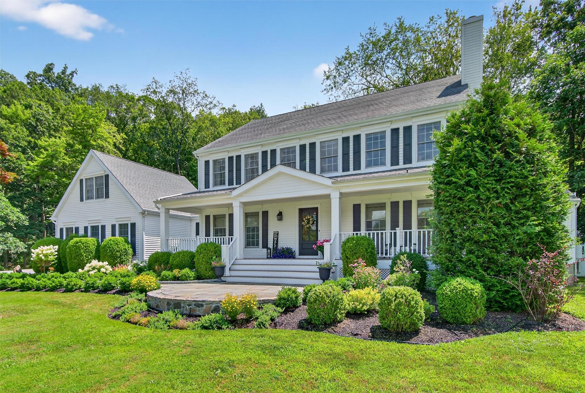 #1 photo, 4 Ashton Road, Katonah , NY 10536