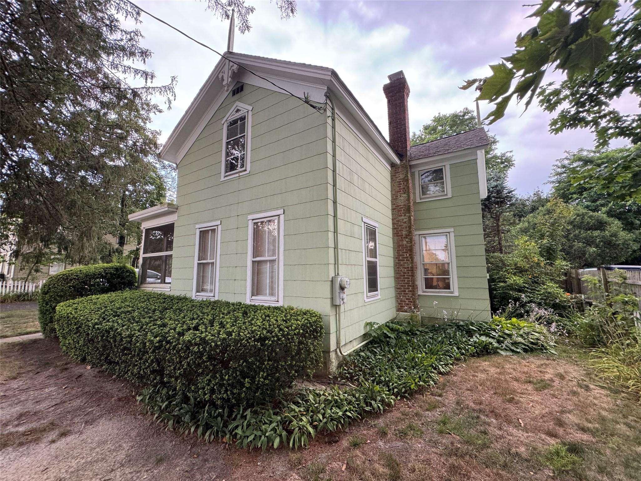 #1 photo, 627 Roanoke Avenue, Riverhead , NY 11901
