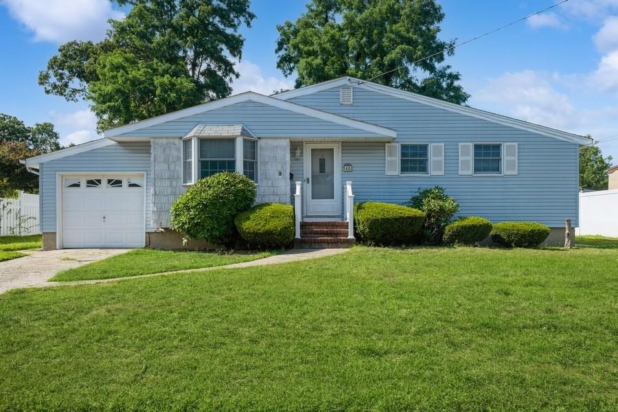 #1 photo, 40 Fremont Street, Lindenhurst , NY 11757