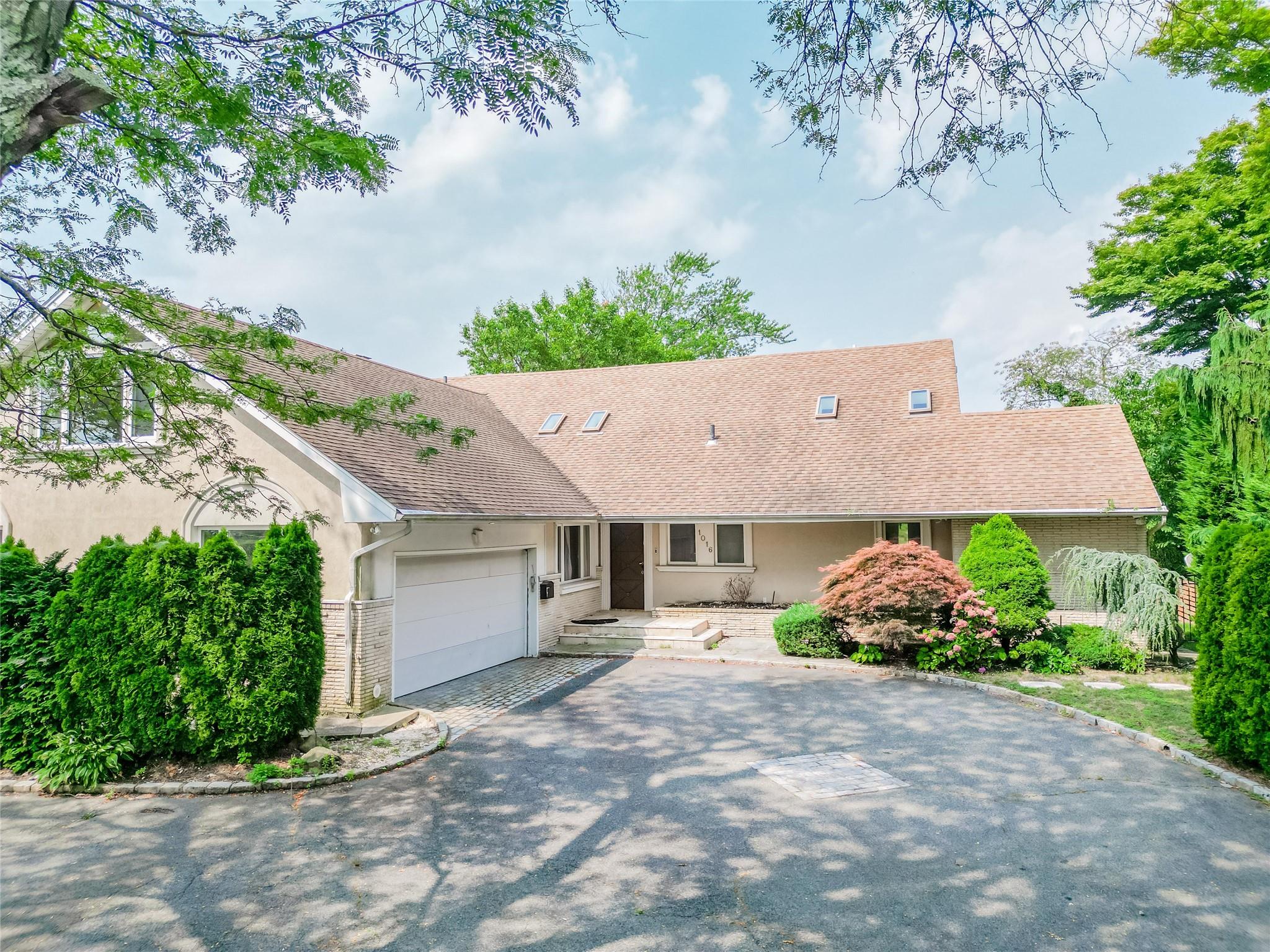 #1 photo, 1016 Channel Drive, ナッソー郡 Hewlett Harbor , NY 11557