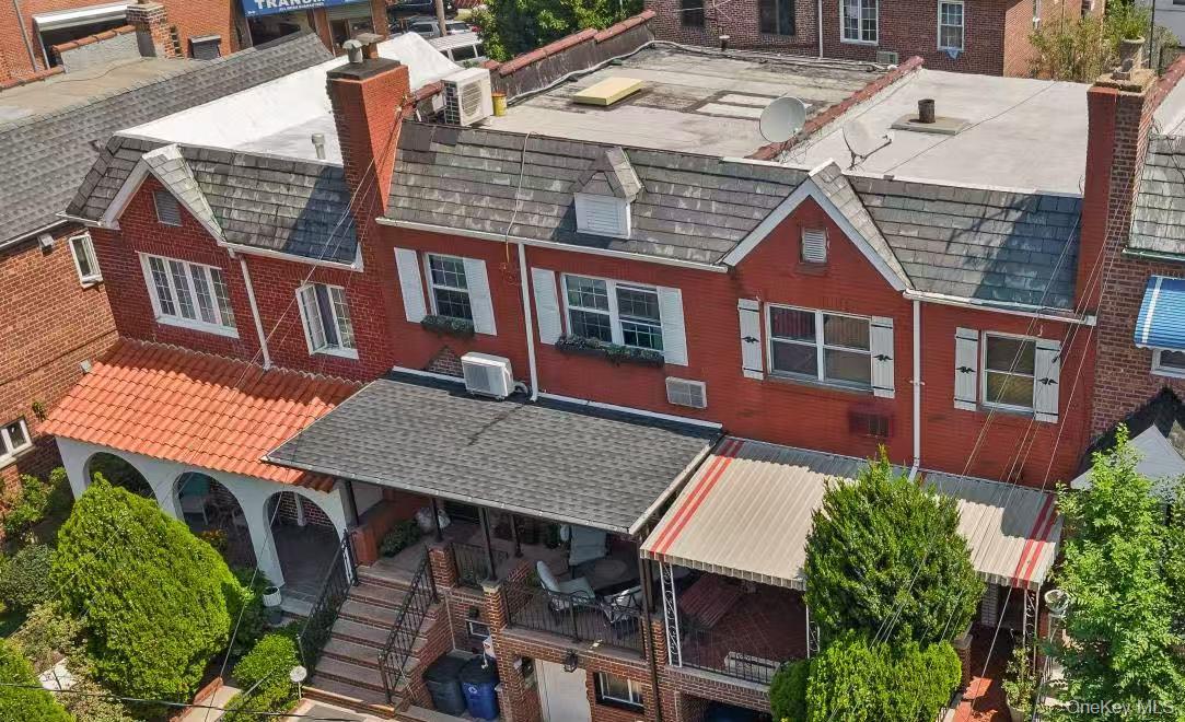 #1 photo, 51-29 69th Place, クイーンズ区 Woodside , NY 11377