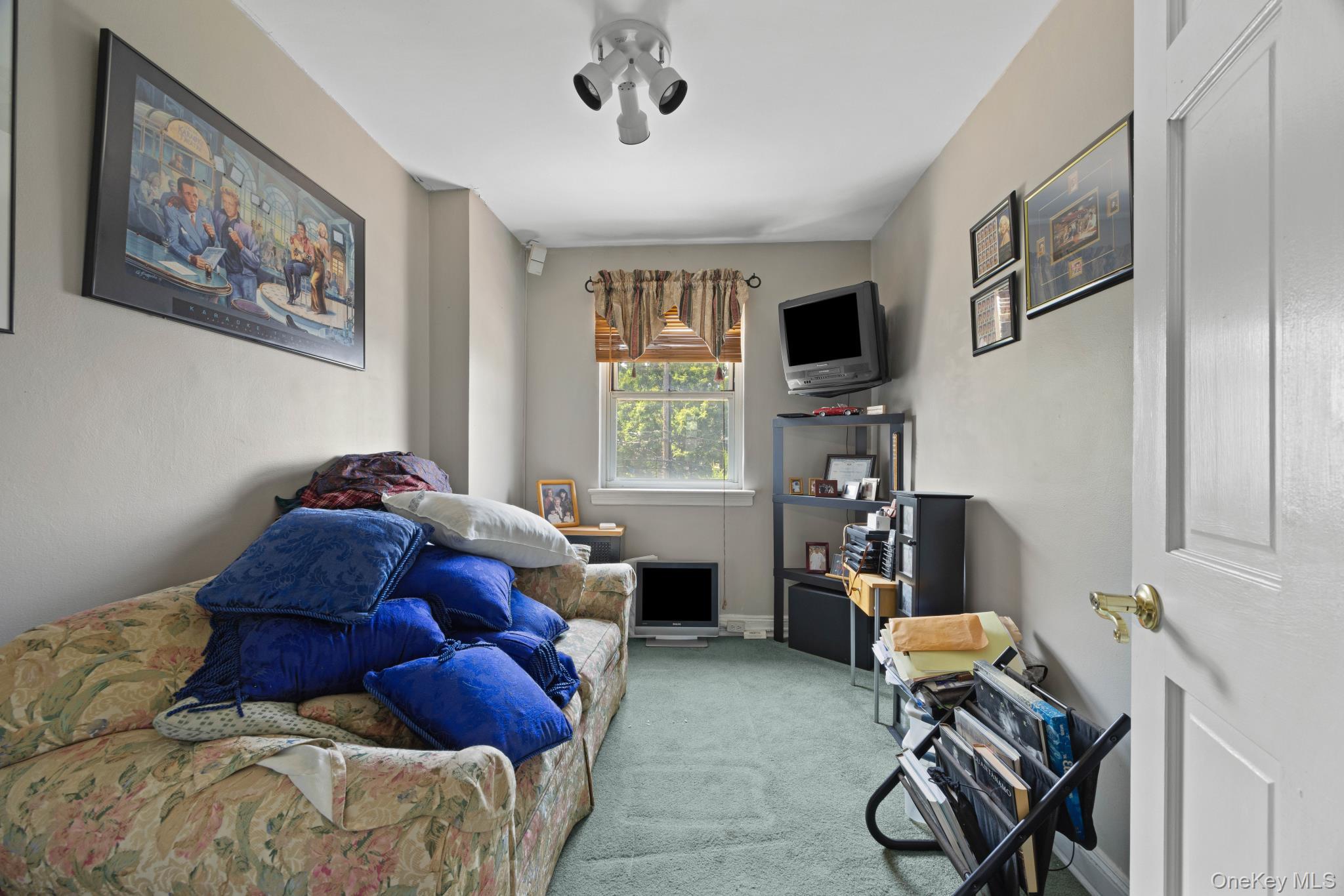 #13 photo, 51-29 69th Place, クイーンズ区 Woodside , NY 11377