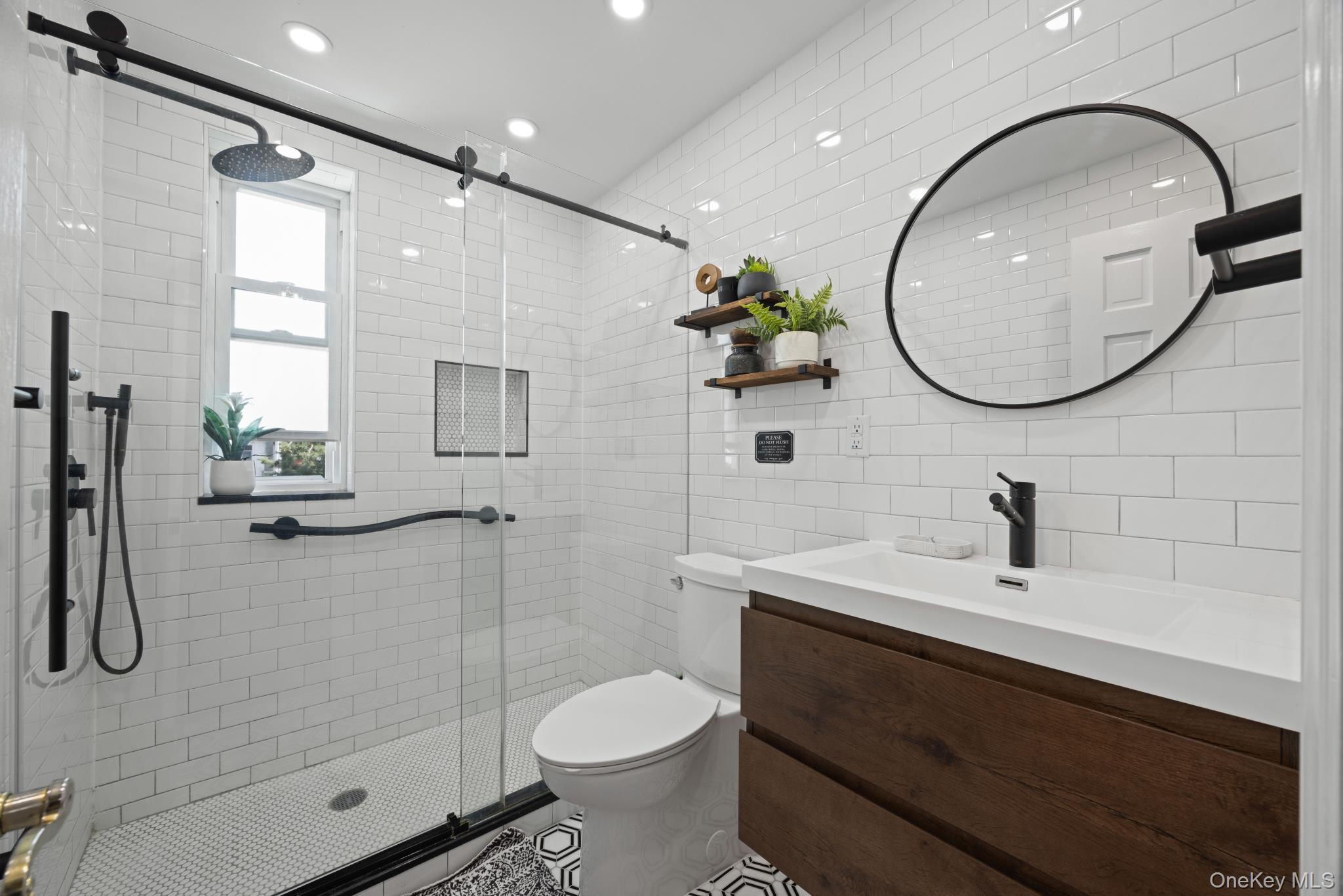 #14 photo, 51-29 69th Place, クイーンズ区 Woodside , NY 11377