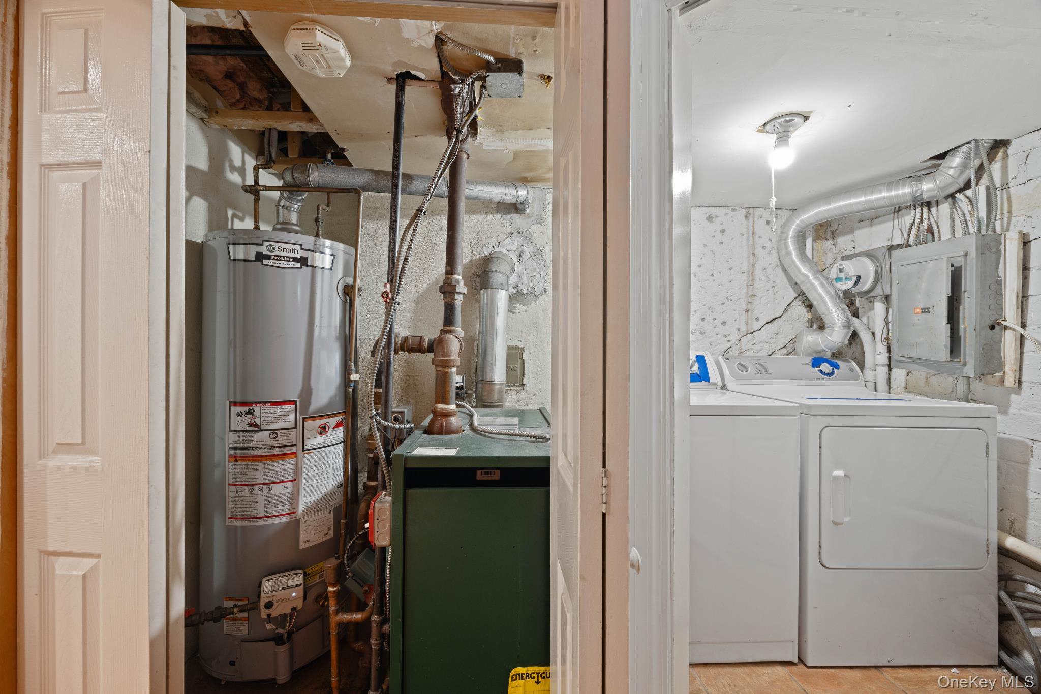 #16 photo, 51-29 69th Place, クイーンズ区 Woodside , NY 11377